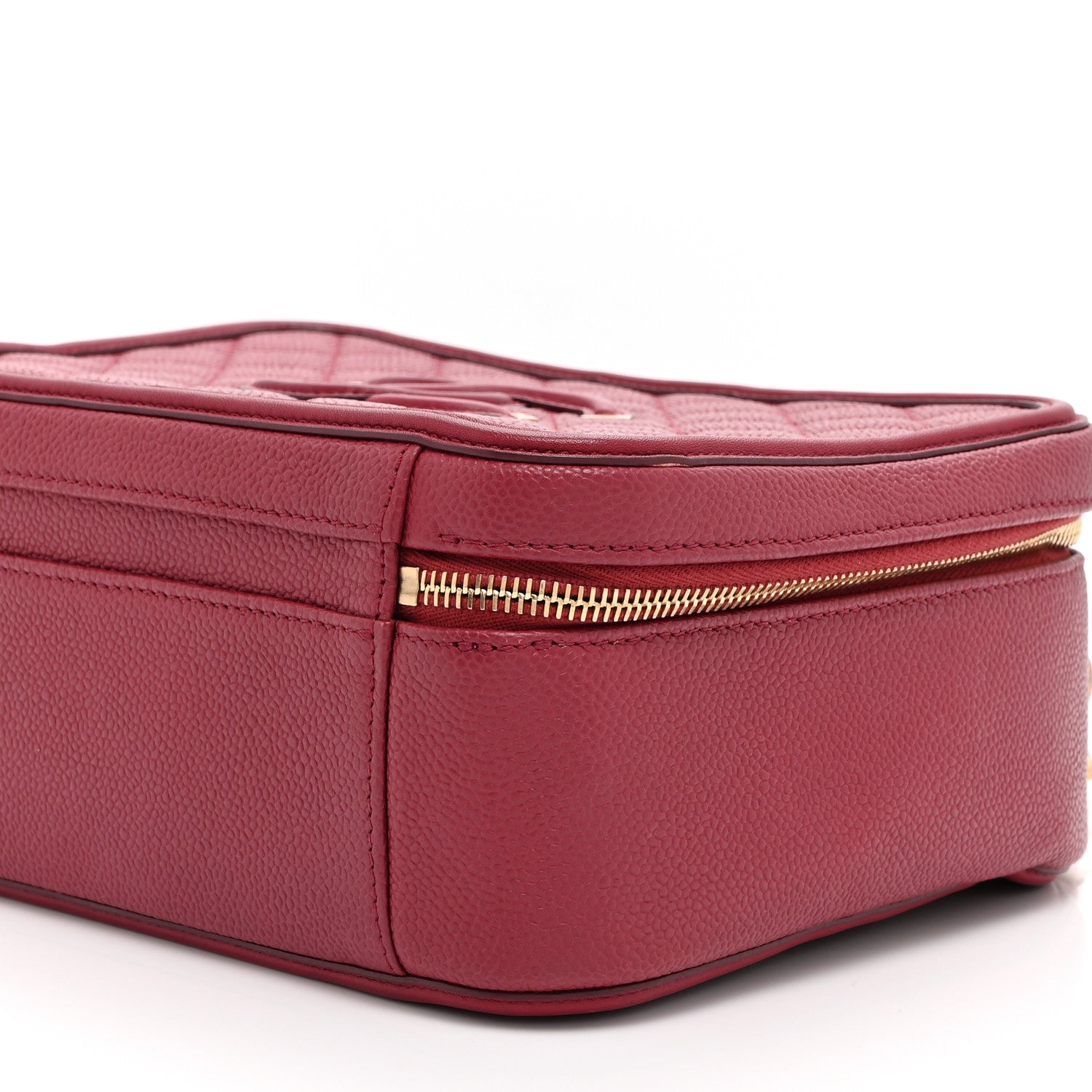 Caviar Quilted Large CC Filigree Vanity Case Burgundy