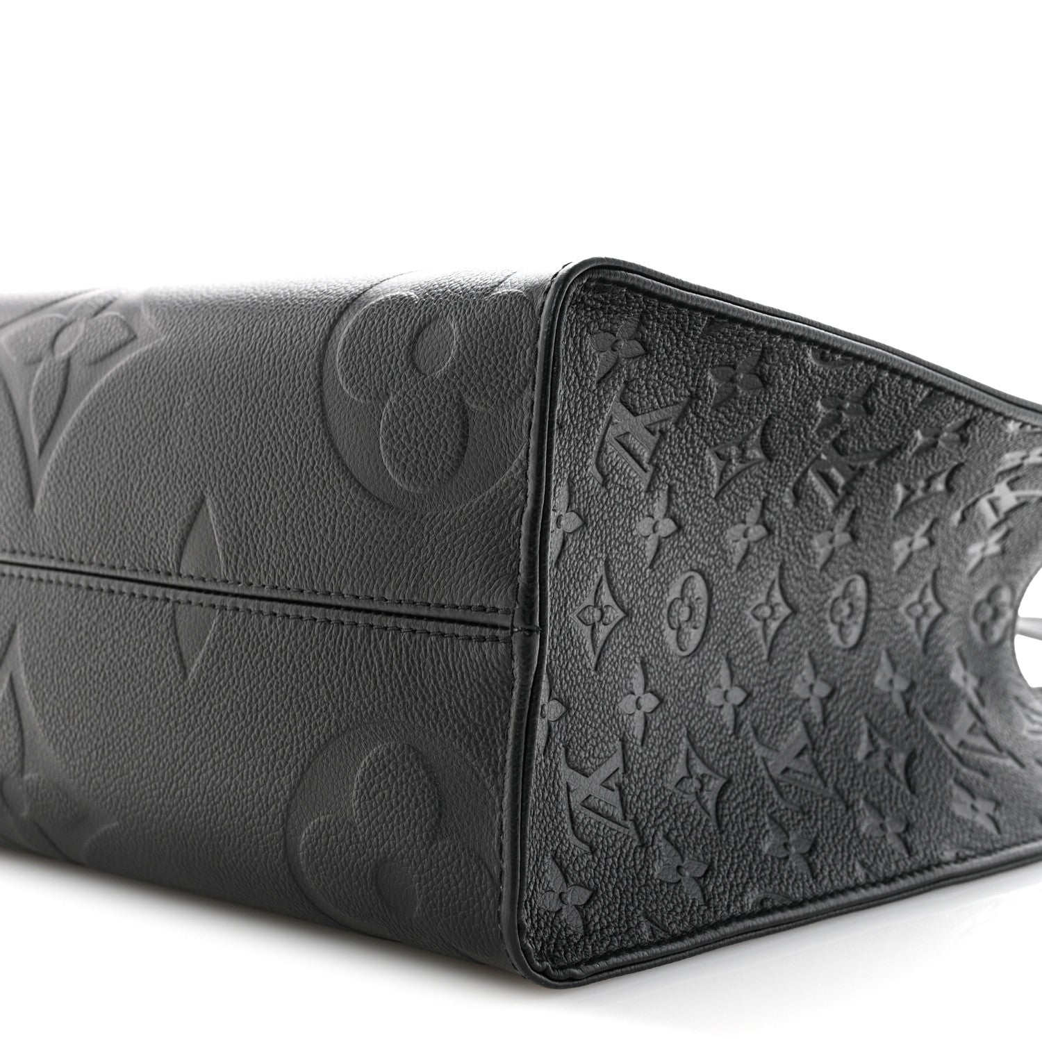Empreinte Monogram Giant Onthego MM Black