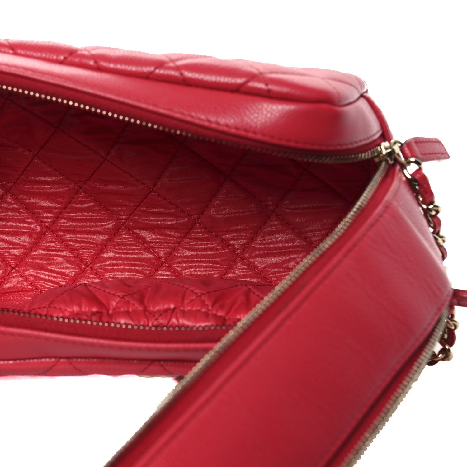 Caviar Quilted Toiletry Case With Chain Dark Pink