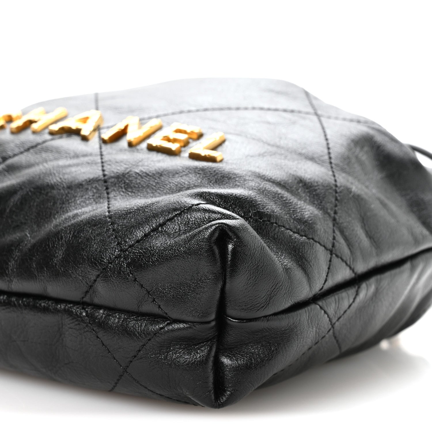 Shiny Crumpled Calfskin Quilted Pearl Mini Chanel 22 Black