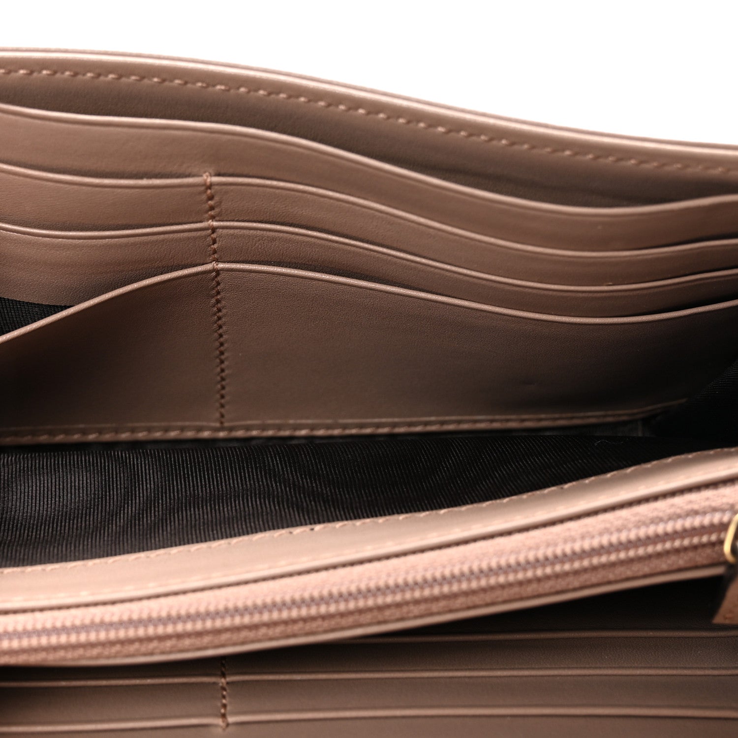 Calfskin Matelasse GG Marmont Continental Wallet Porcelain Rose