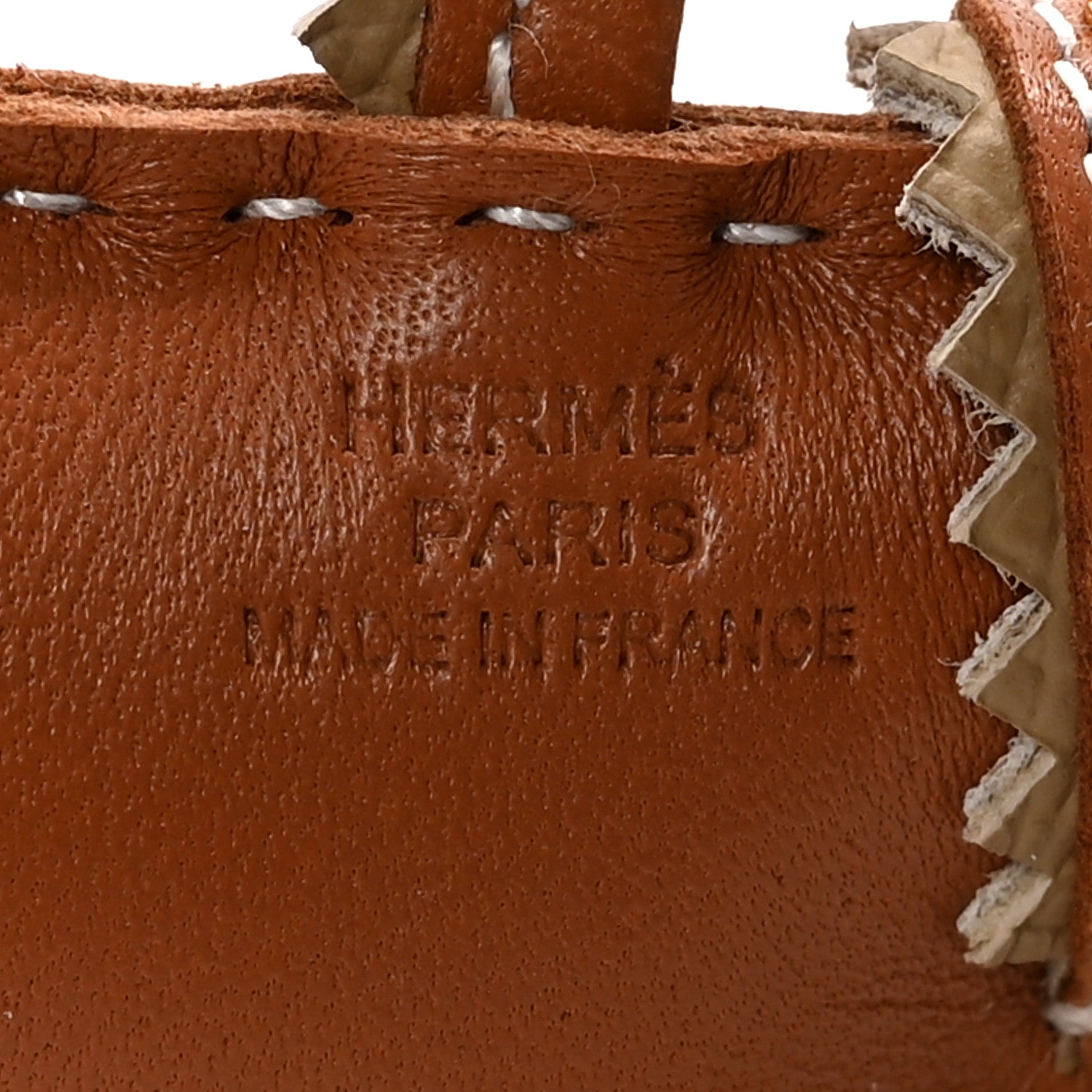 Milo Lambskin Epsom Shearling Budy Apic Charm Ecru Gold Poussiere
