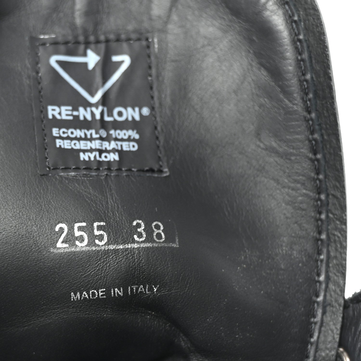 Spazzolato Rois Nylon Metal Triangle Logo Monolith Pouch Pocket 55mm Boots 38 Black