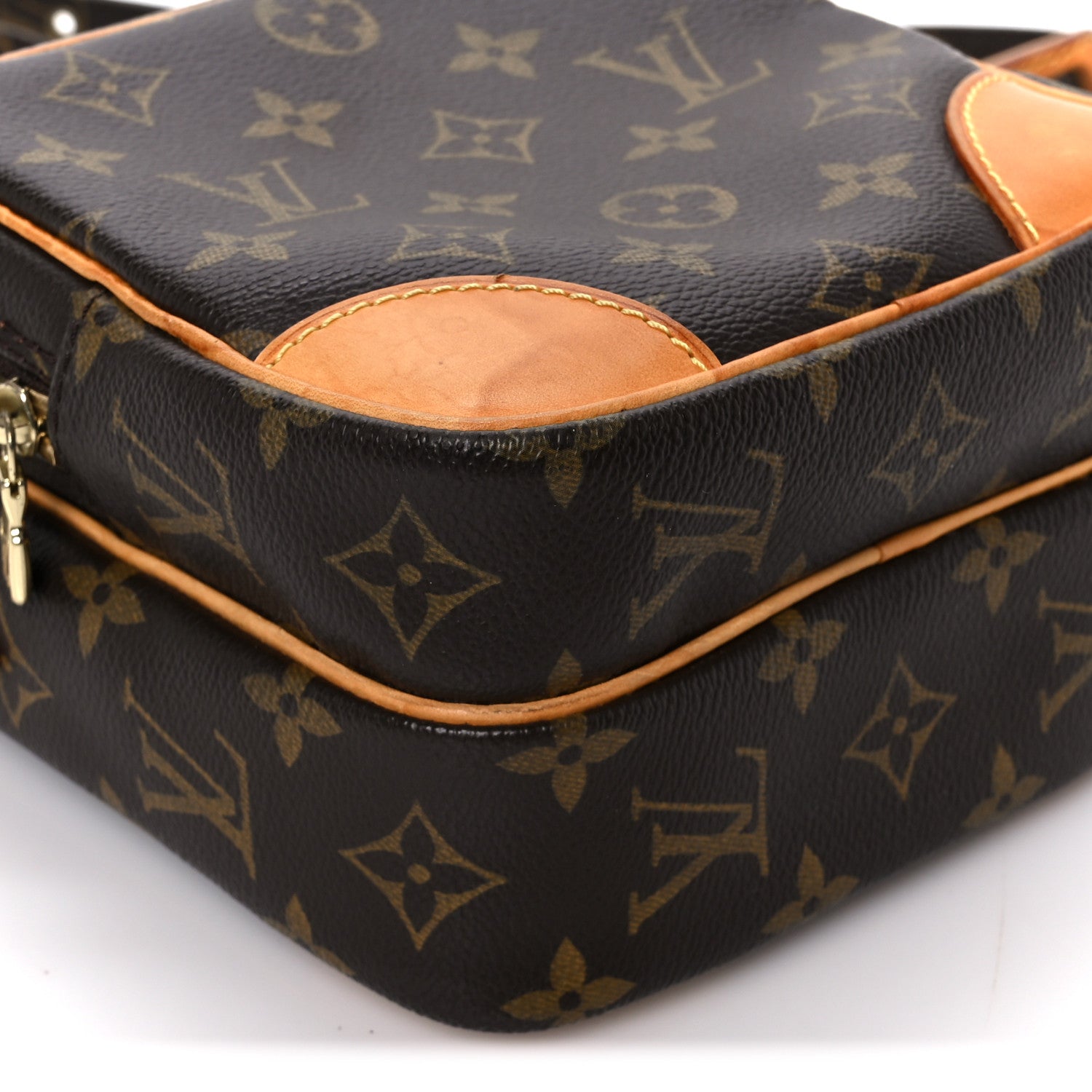 Monogram Amazone