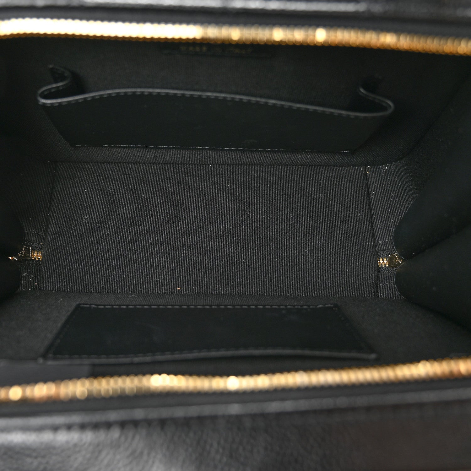Caviar Quilted Top Handle Vanity With Chain Black