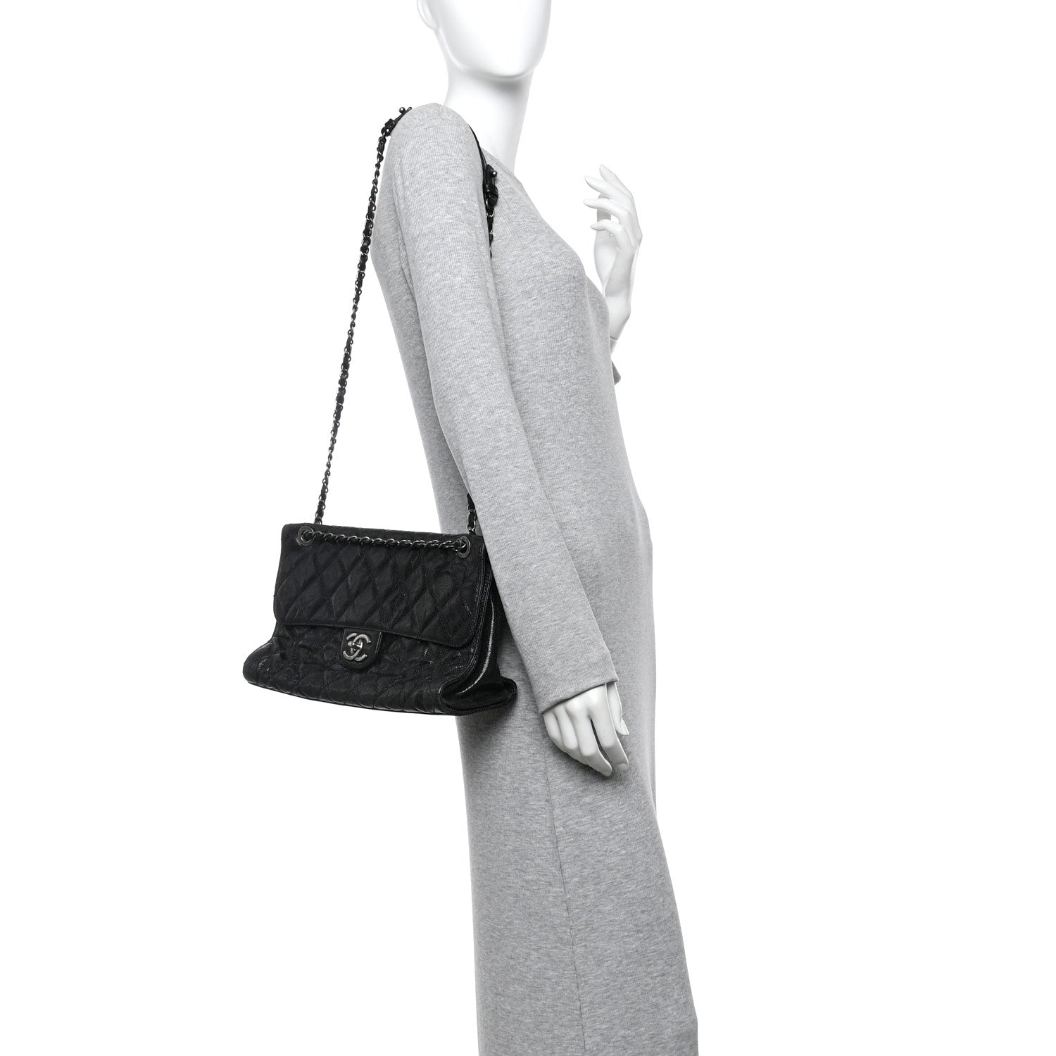 Crumpled Grained Calfskin Jumbo CC Crave Flap Black