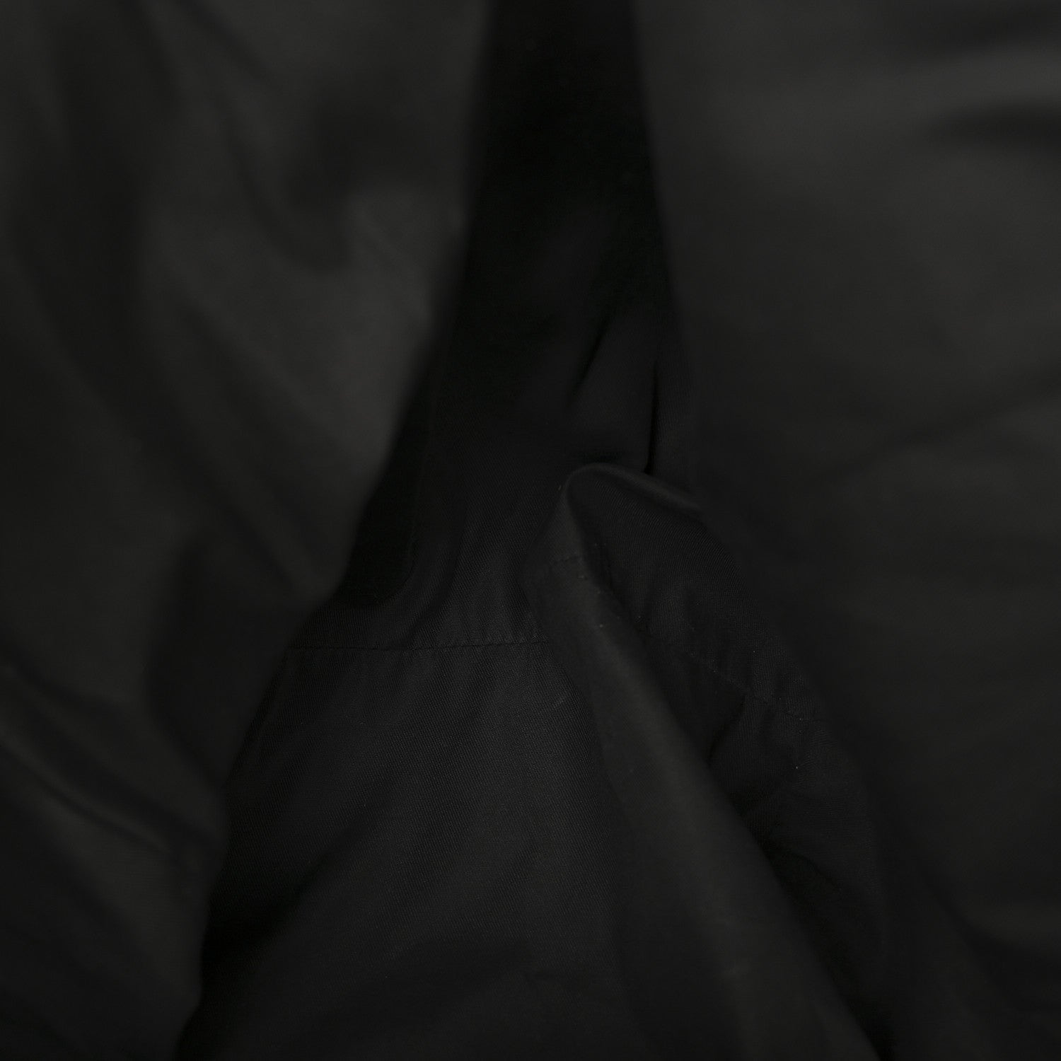 Monogram Large Sukey Black