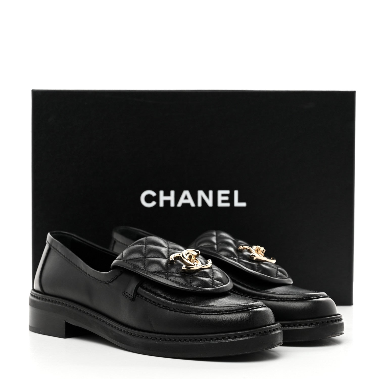 Lambskin Quilted CC Turnlock Loafers 36 Black