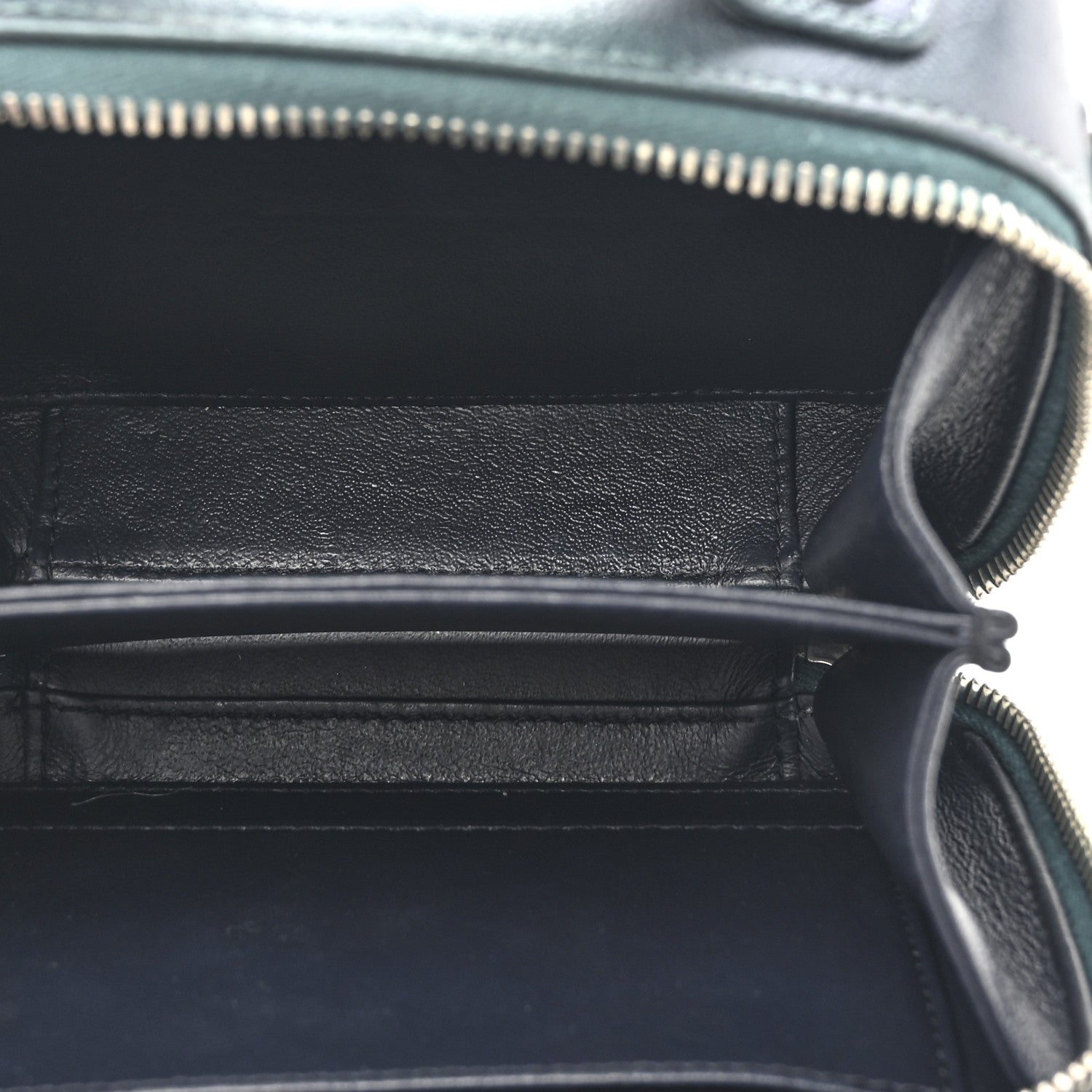 Iridescent Caviar Quilted Small CC Filigree Vanity Case Dark Turquoise