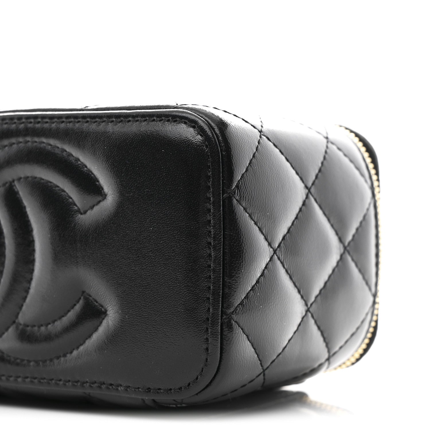 Shiny Lambskin Quilted Small Vanity Case With Chain Black