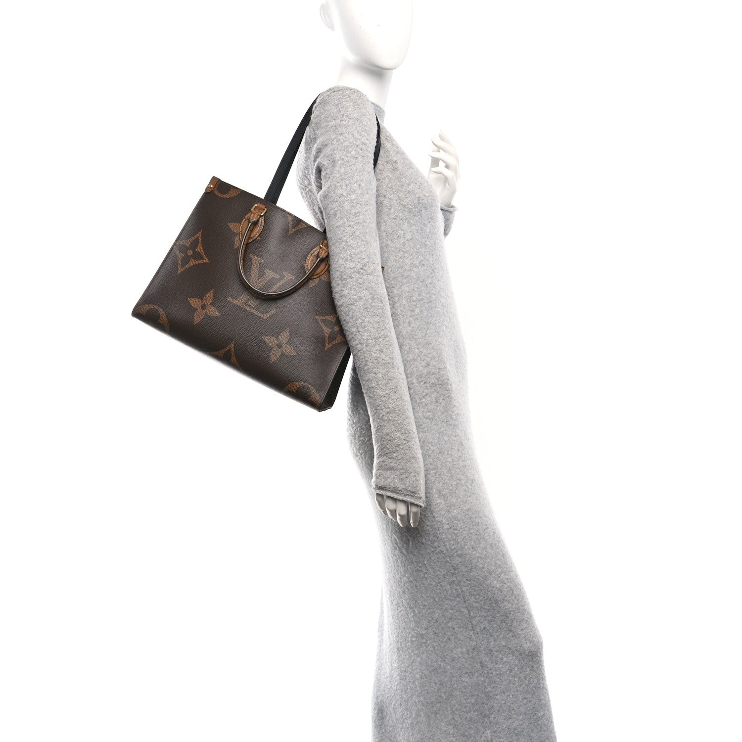 Reverse Monogram Giant Onthego MM