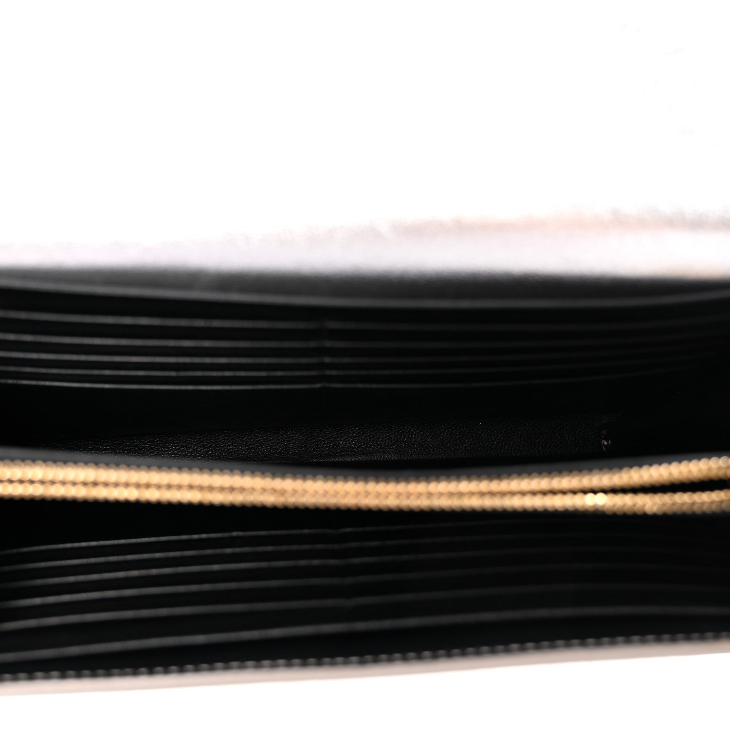 Metallic Grained Calfskin Classic Letters Chain Wallet Argento