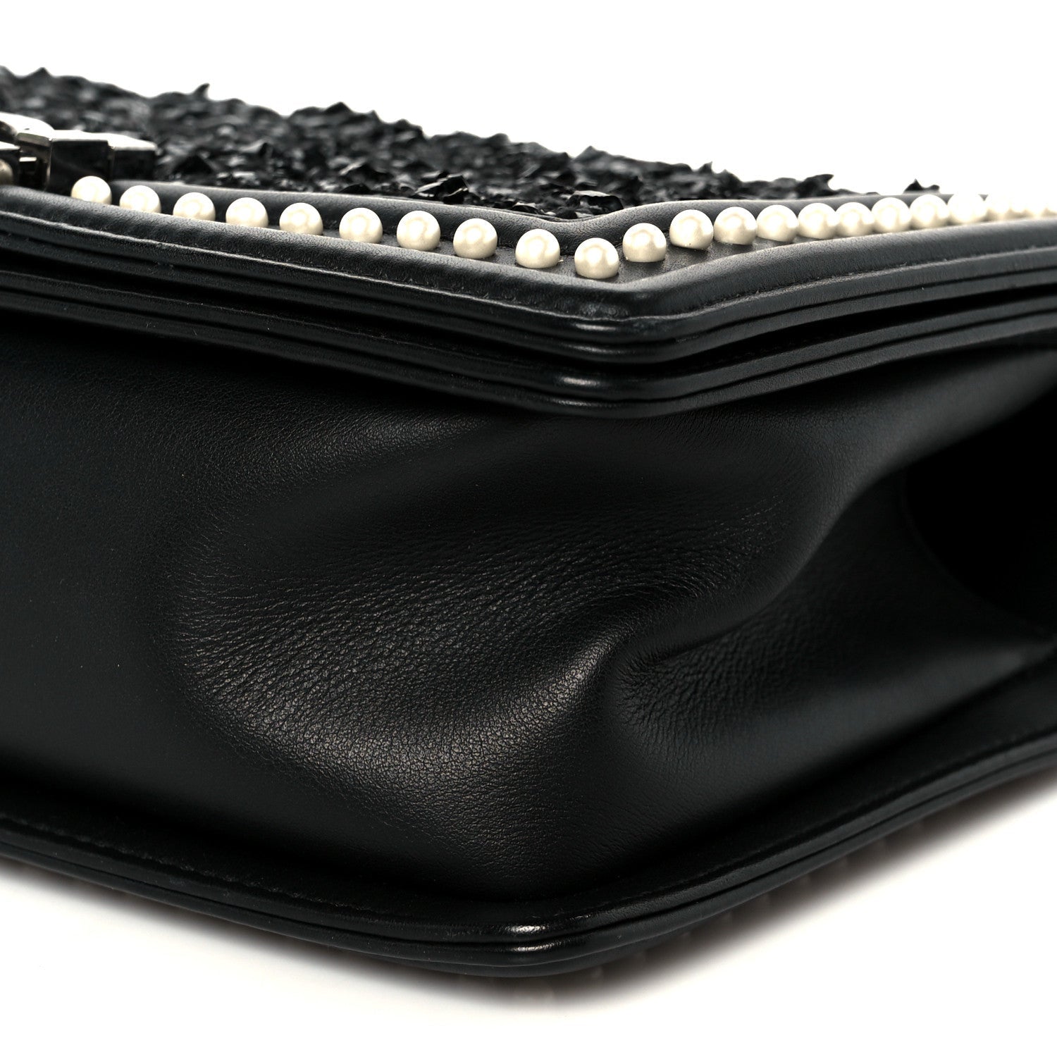 Calfskin Pearl Tweed Medium Boy Flap Black
