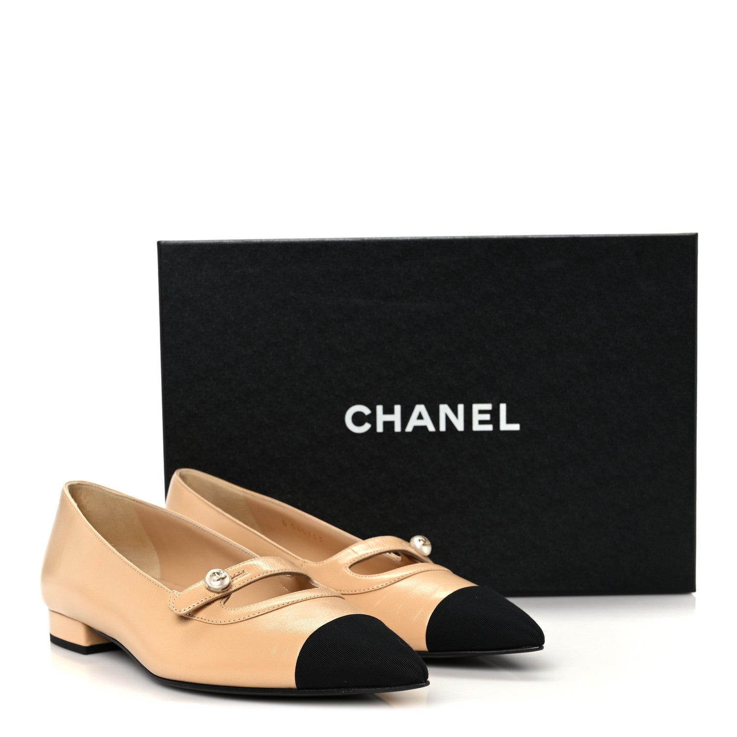 Shiny Lambskin Grosgrain Pointed Toe CC Ballet Flats 37.5 Beige Black