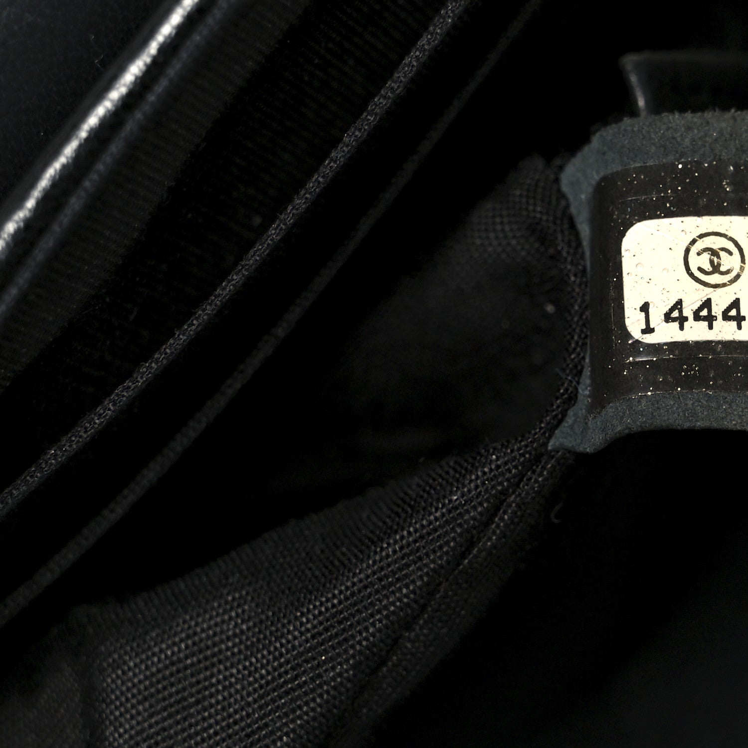 Lambskin Half Moon Wallet On Chain WOC Black