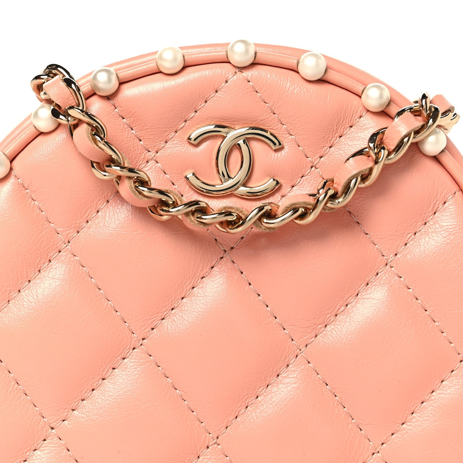 Calfskin Quilted Pearl Round Clutch With Chain Pink