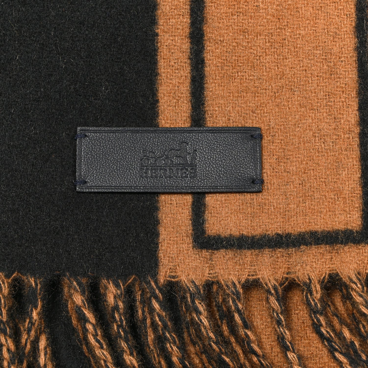 Cashmere Casaque Clefs de H Muffler Black Alezan
