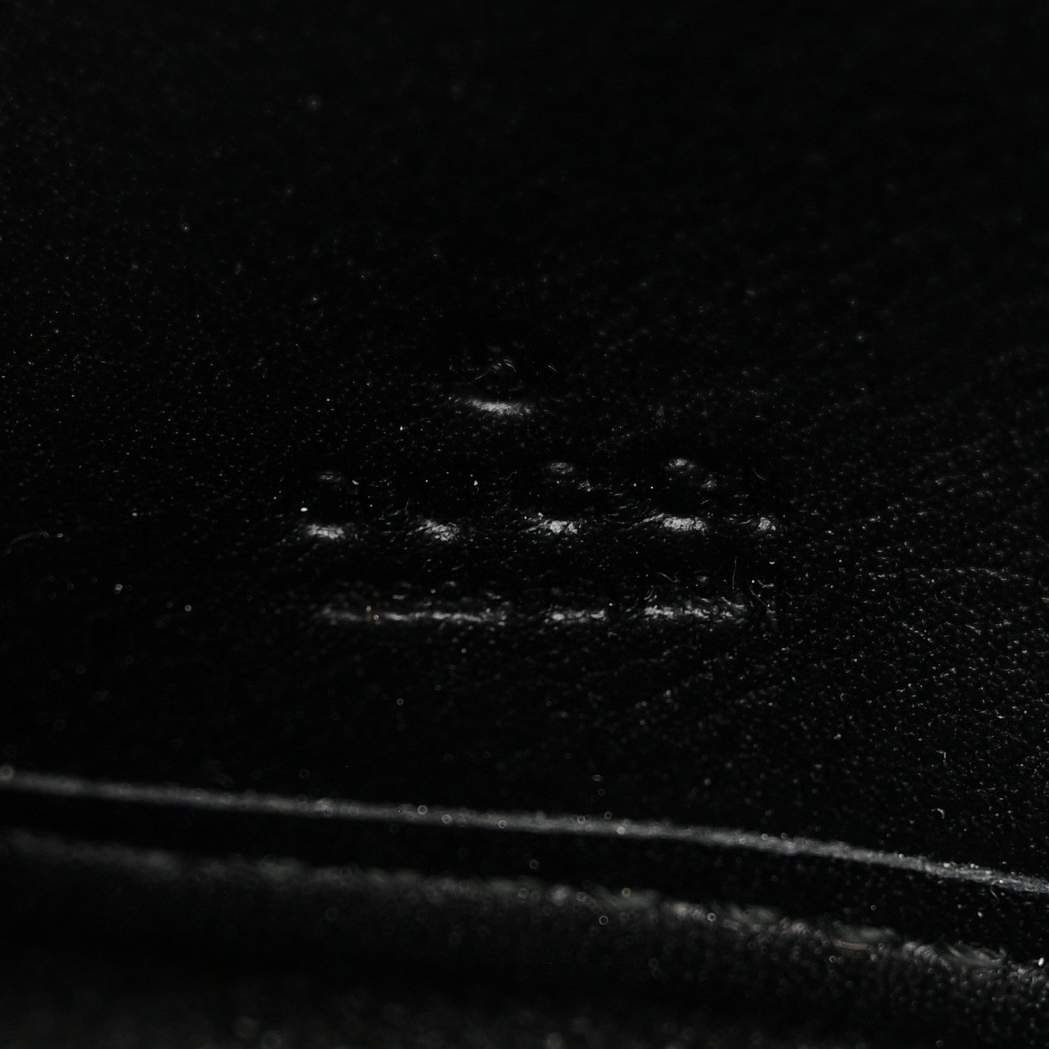 Guccissima Margaux Calfskin Metal Bar Zip Around Wallet Black