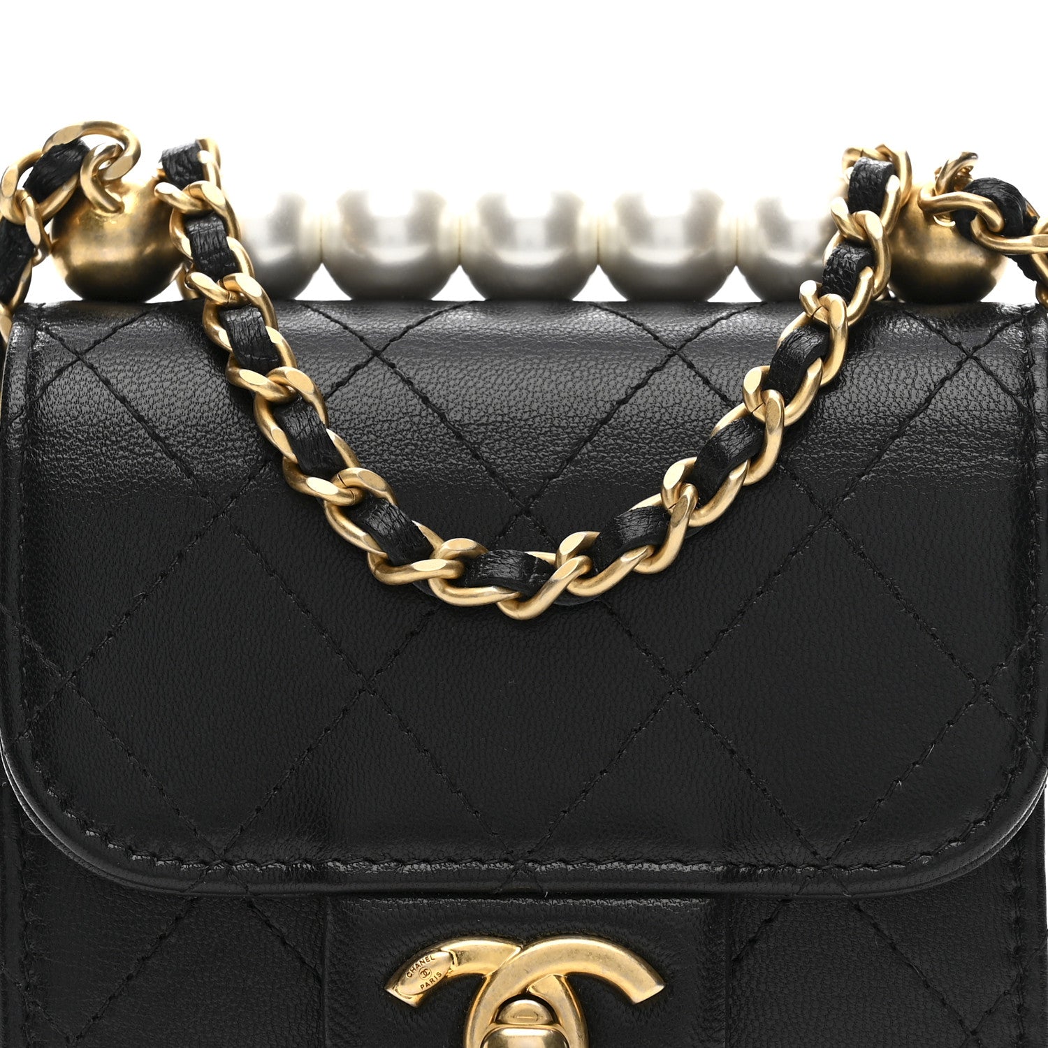 Goatskin Chic Pearls Clutch On Chain Black