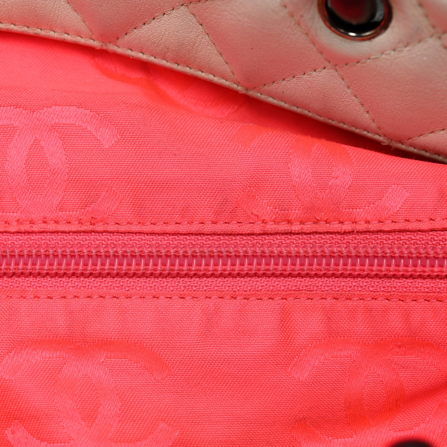 Calfskin Quilted Medium Cambon Tote White Black