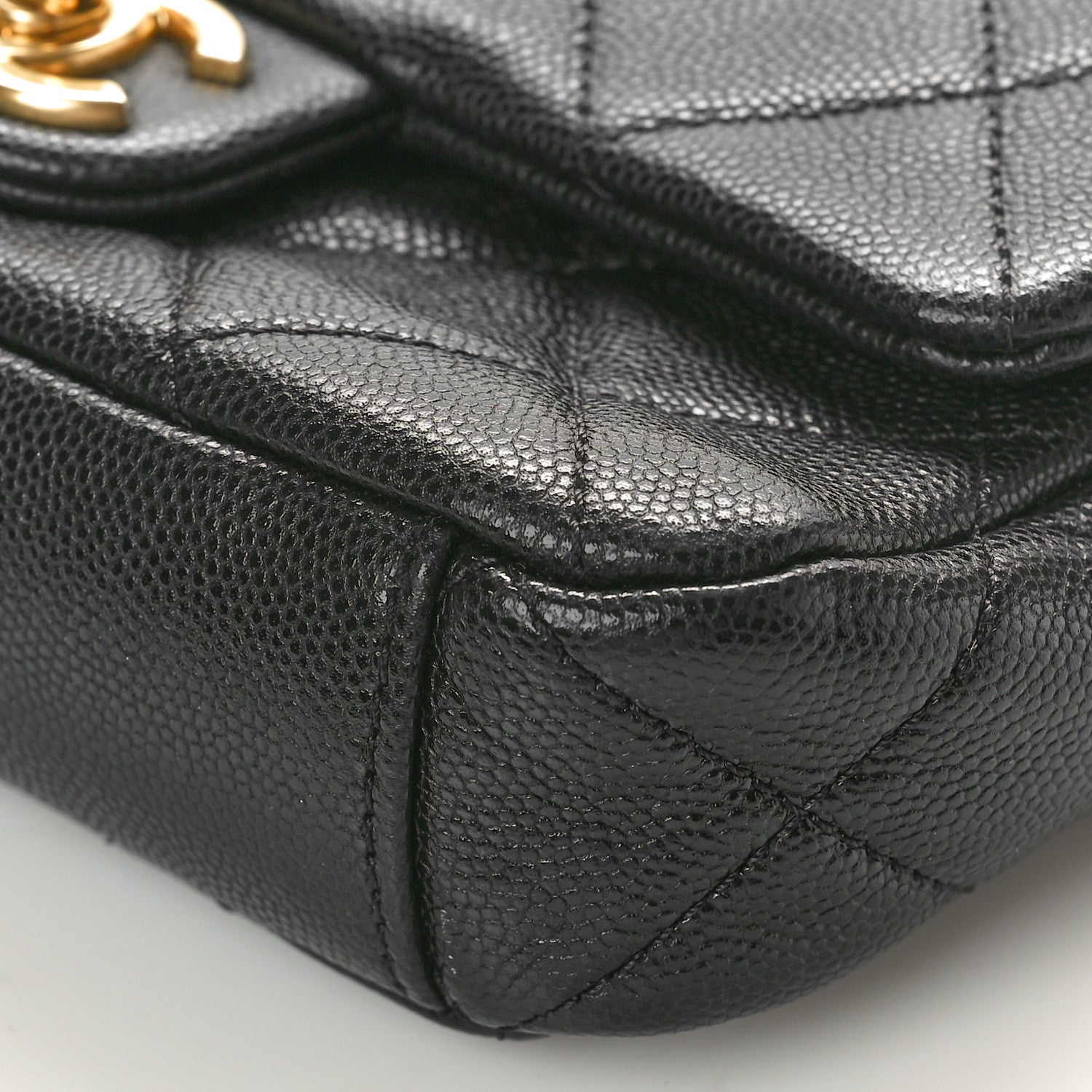 Caviar Quilted Mini Chain Flap Black