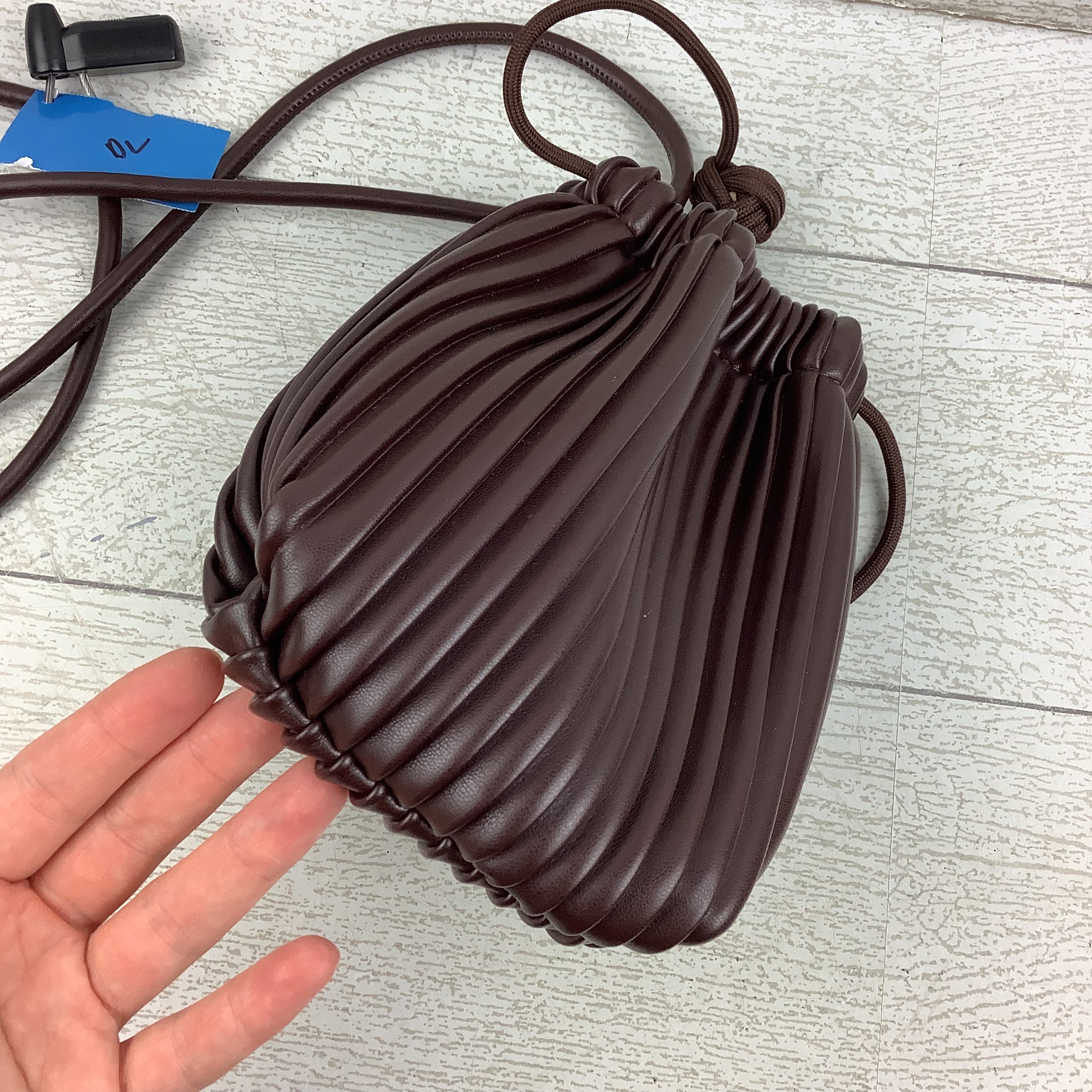 Crossbody By Clothes Mentor, Size: Small