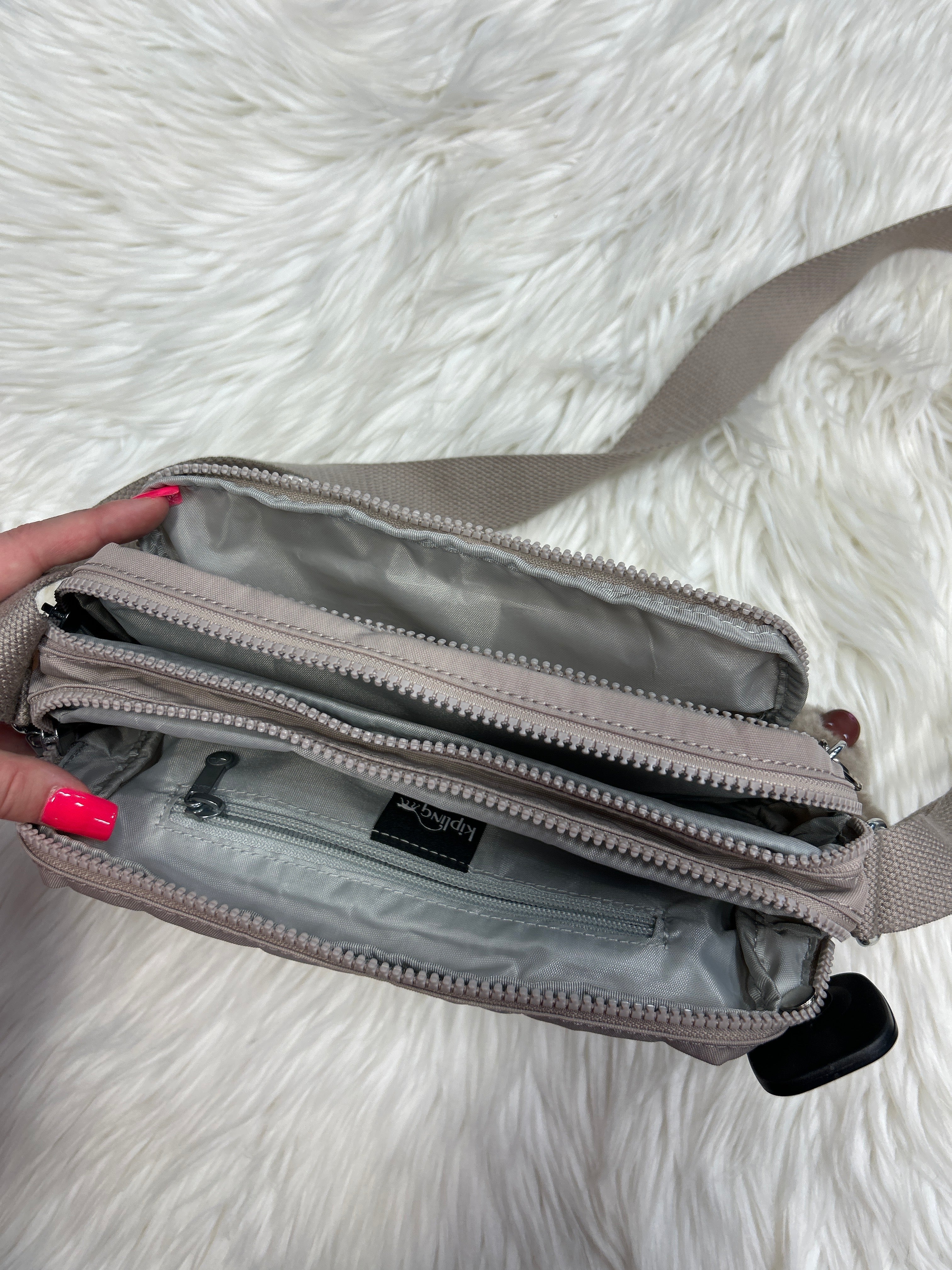 Handbag By Kipling In Cream, Size:Medium