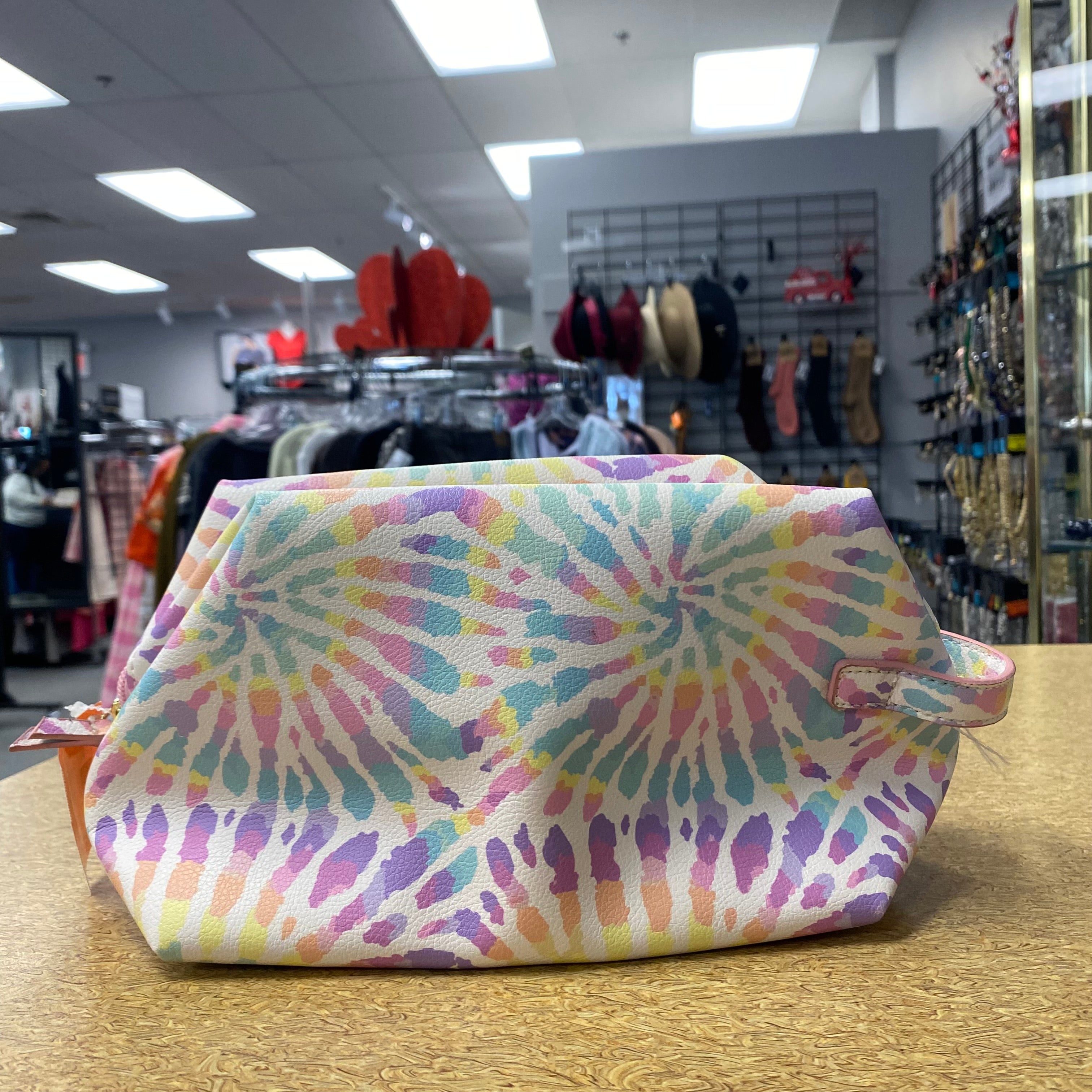 Makeup Bag By Betsey Johnson In Multi, Size:Medium