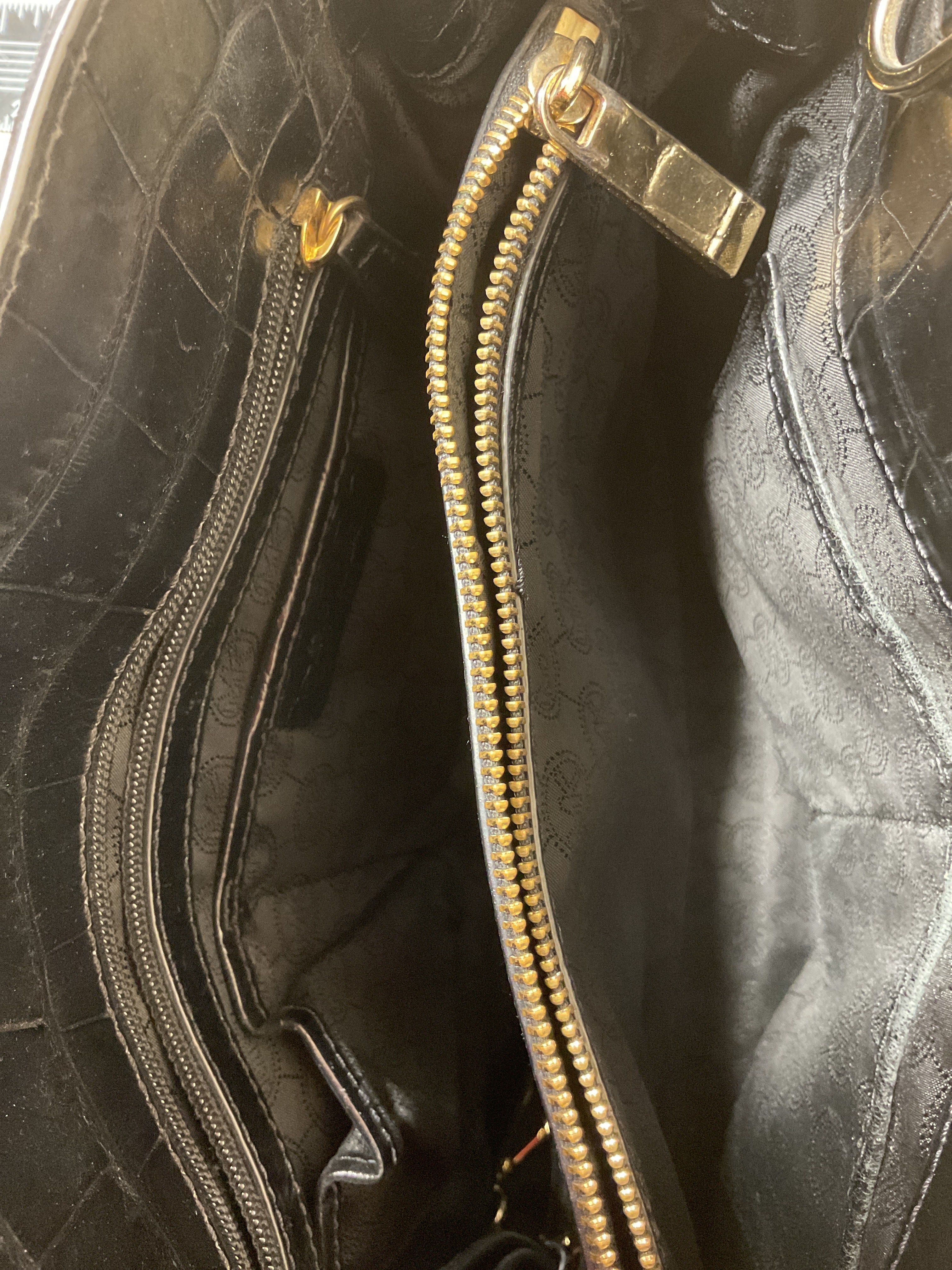 Handbag Designer By Michael Kors In Black, Size:Medium