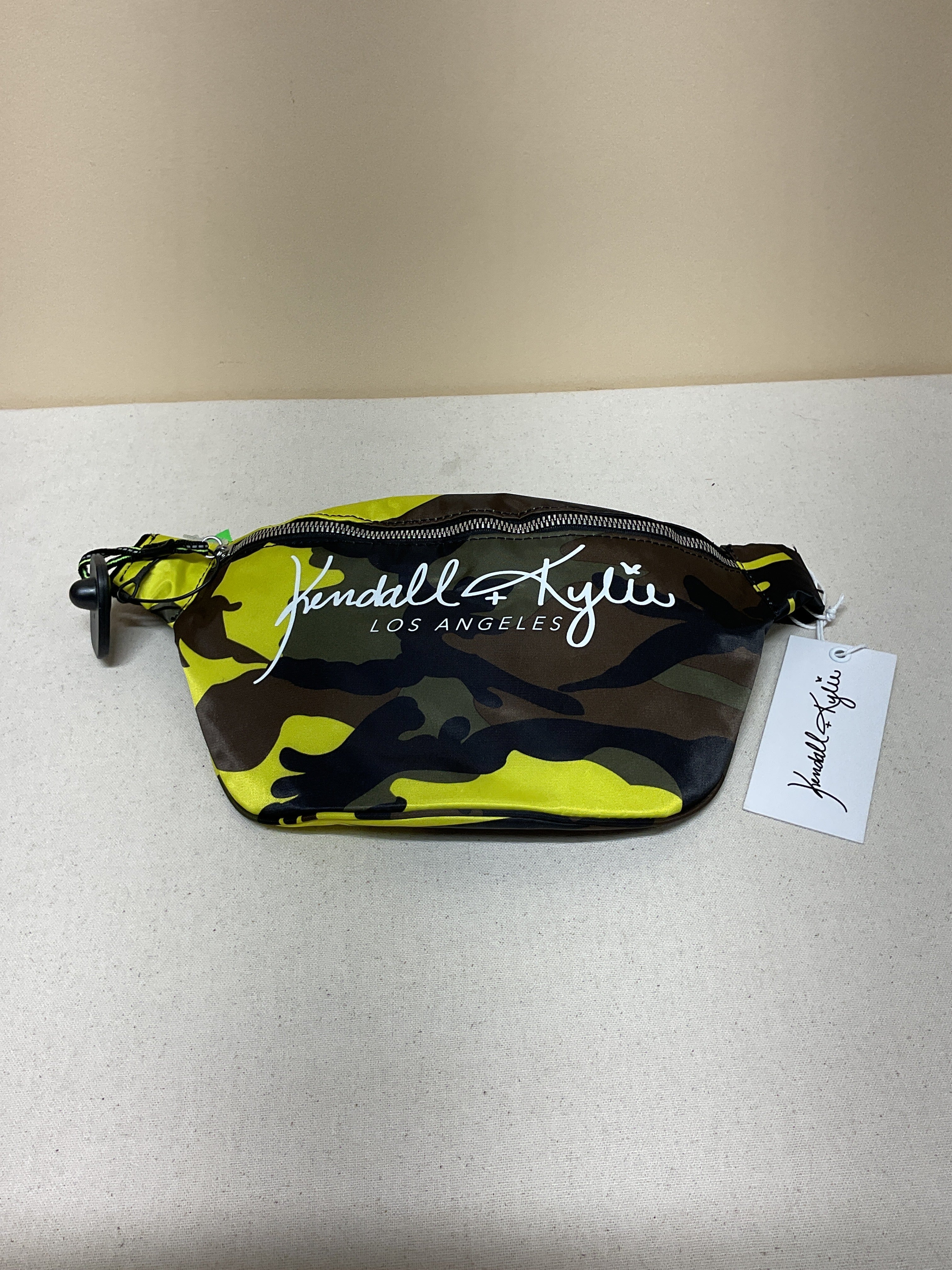 Belt Bag By Clothes Mentor In Camouflage Print, Size:Large
