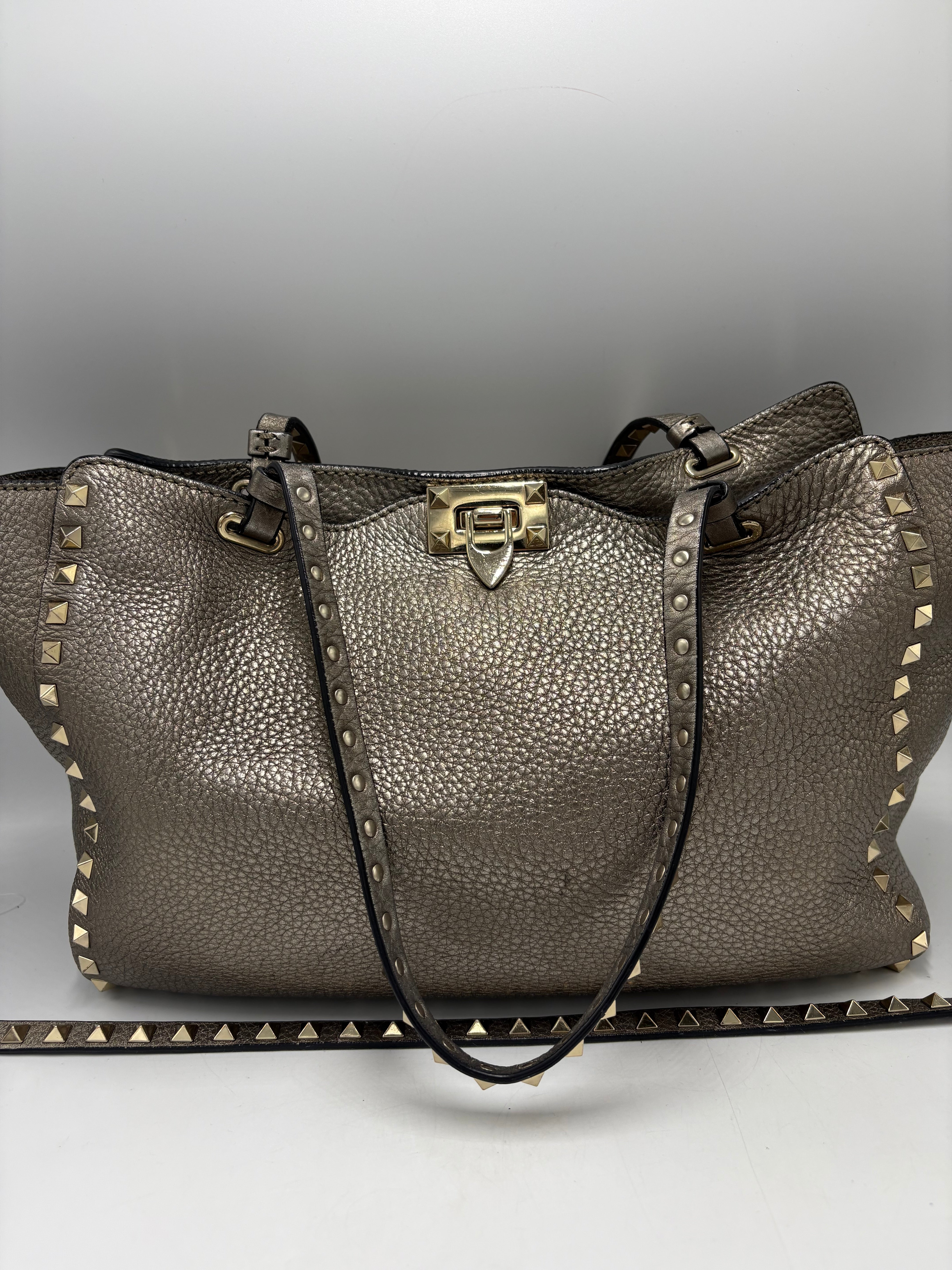Valentino-Garavani Rockstud Medium Luxury Tote / Handbag