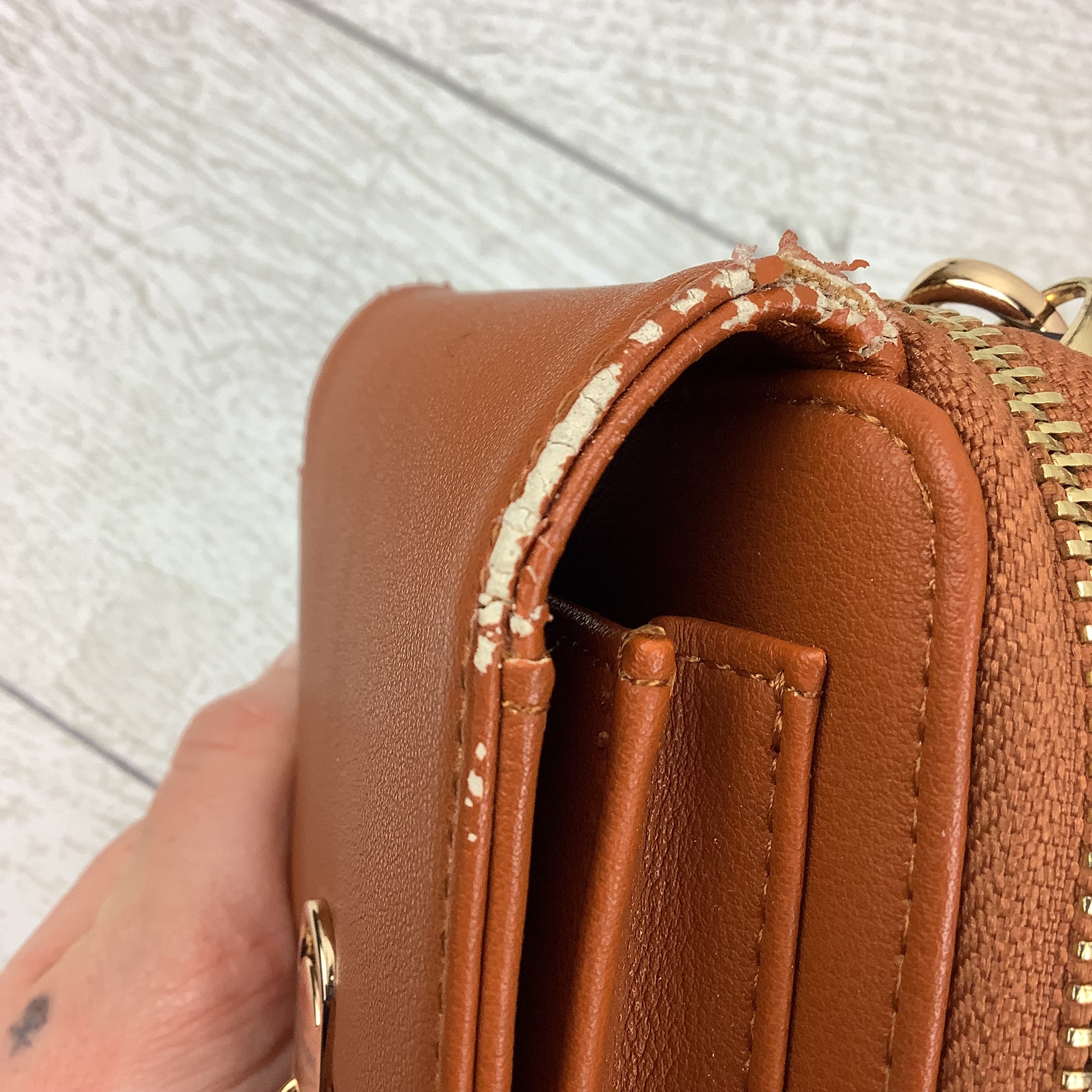 Crossbody By Clothes Mentor, Size: Small