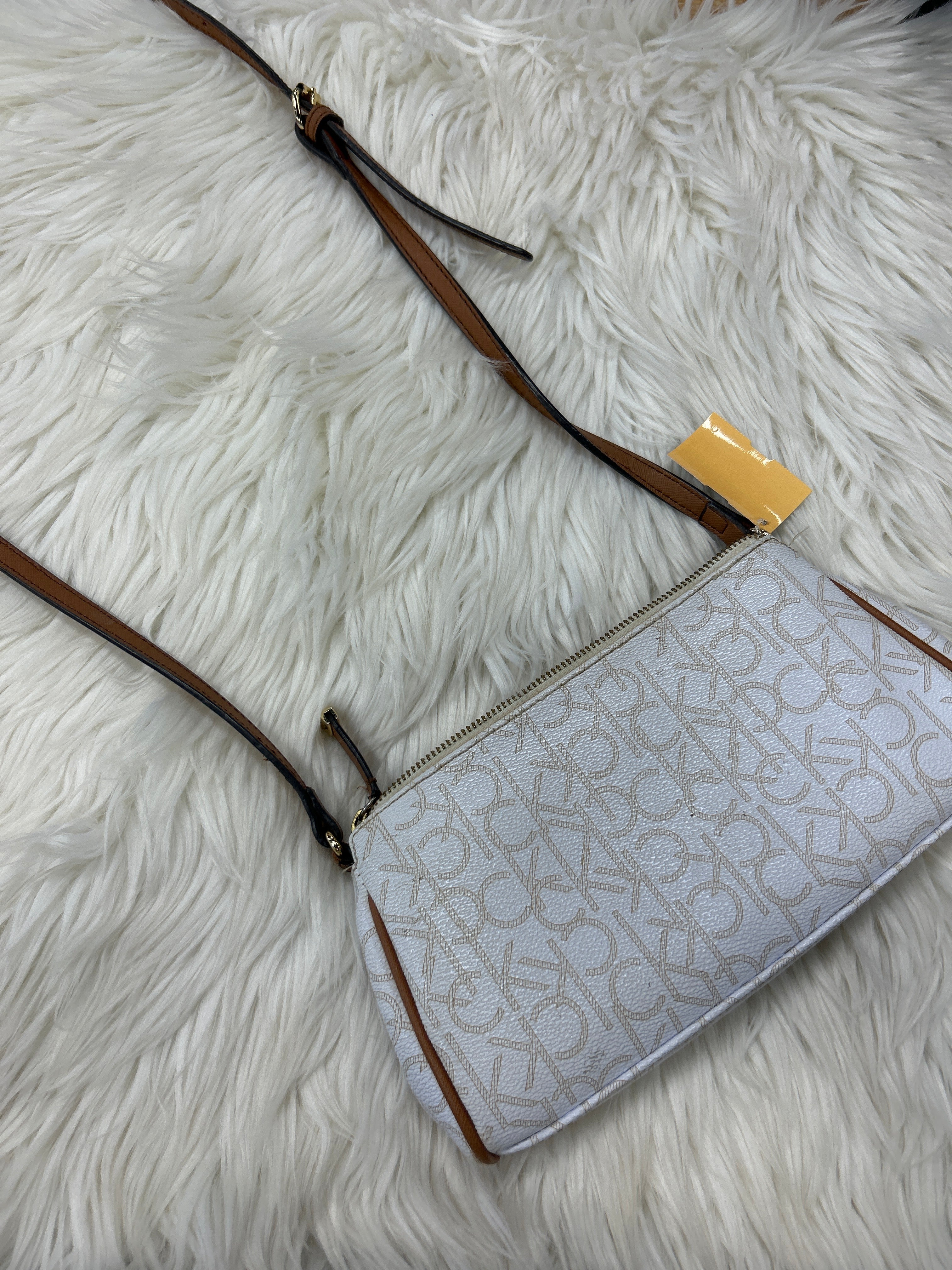 Crossbody By Calvin Klein In White, Size:Medium