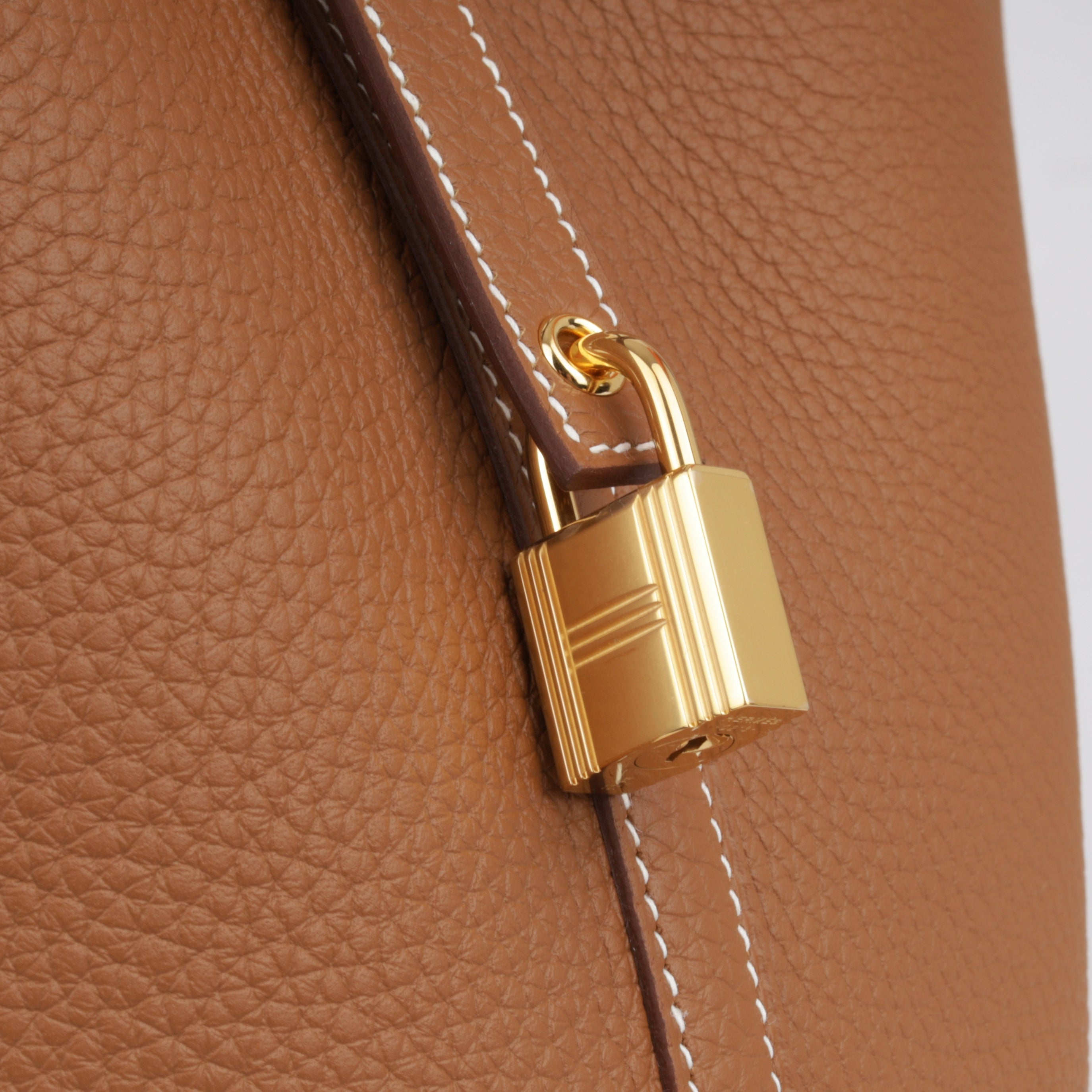 Picotin 22 - Gold Clemence