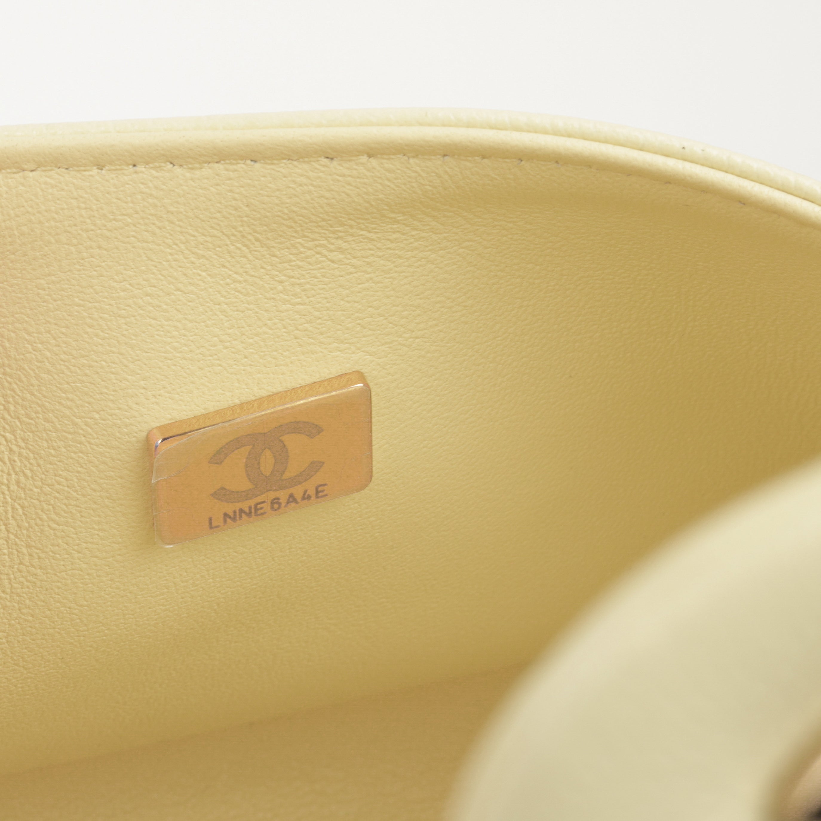 Small Classic Flap