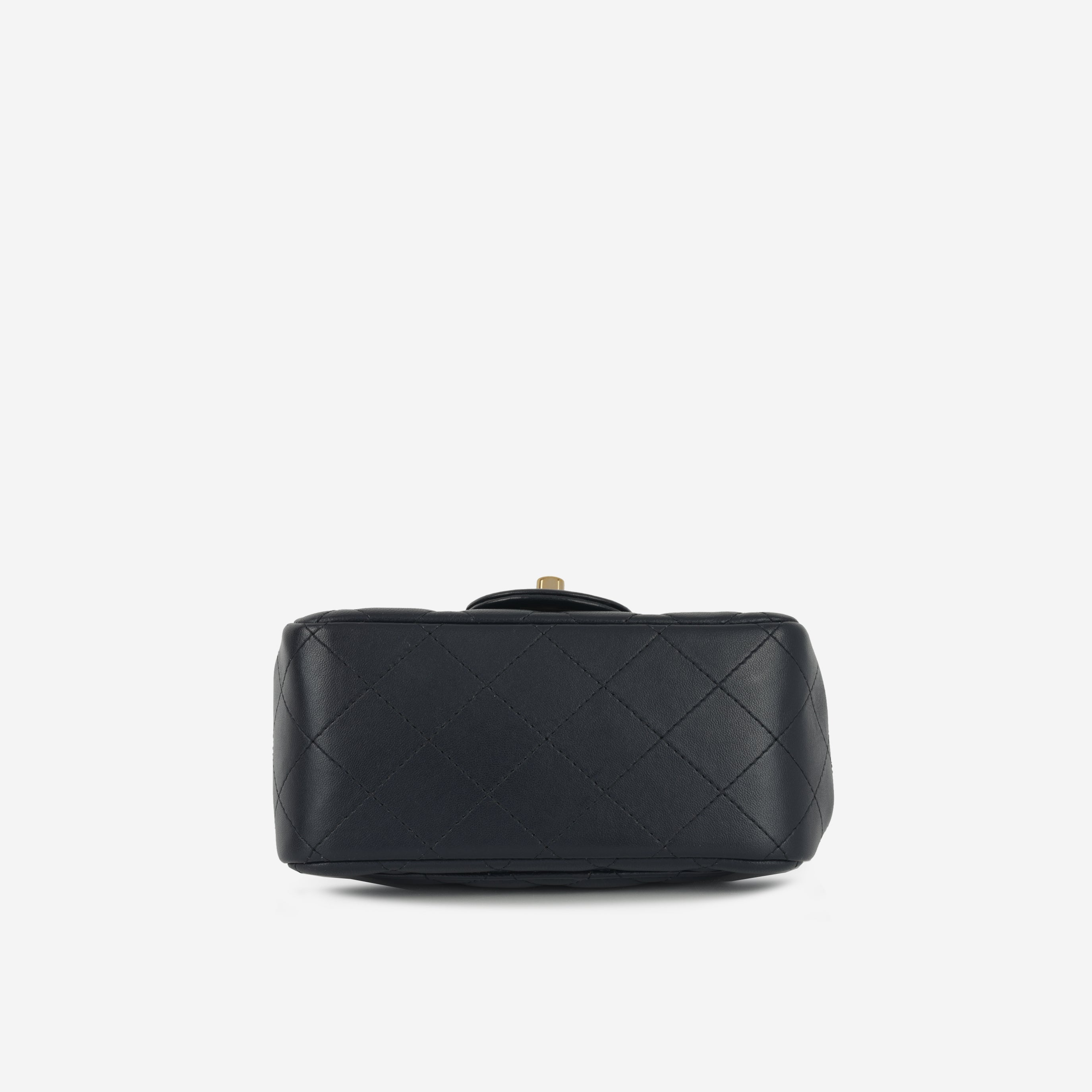Mini Square Classic Flap