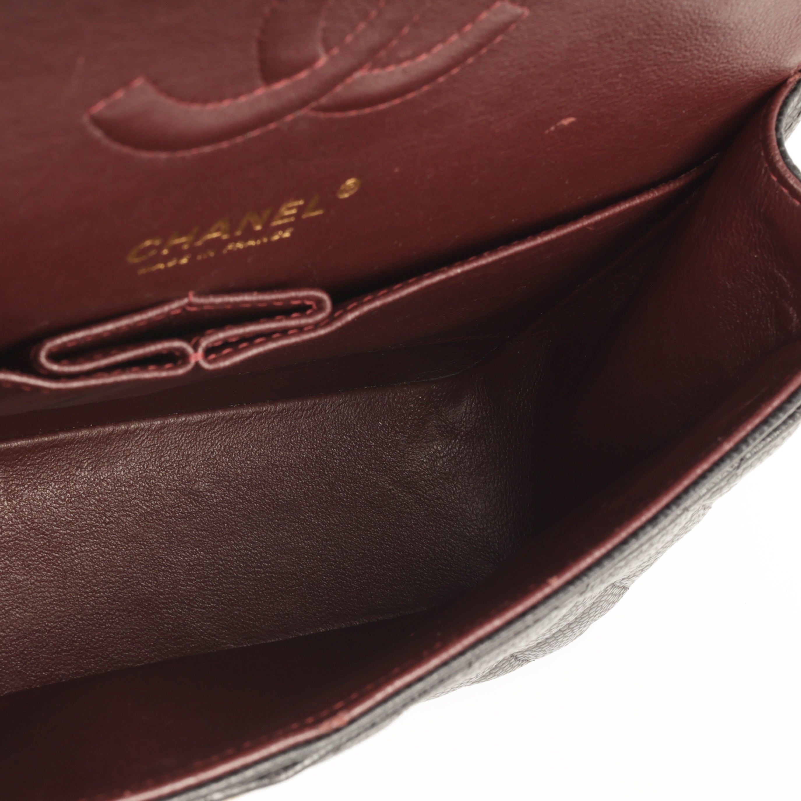 Medium Classic Flap