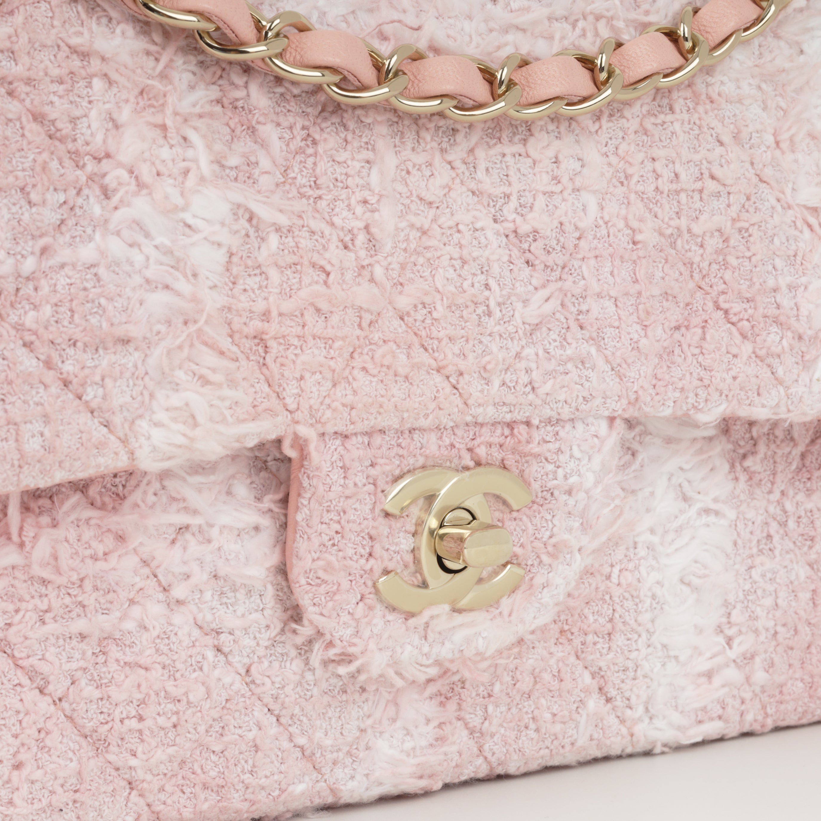 Medium Classic Flap Bag