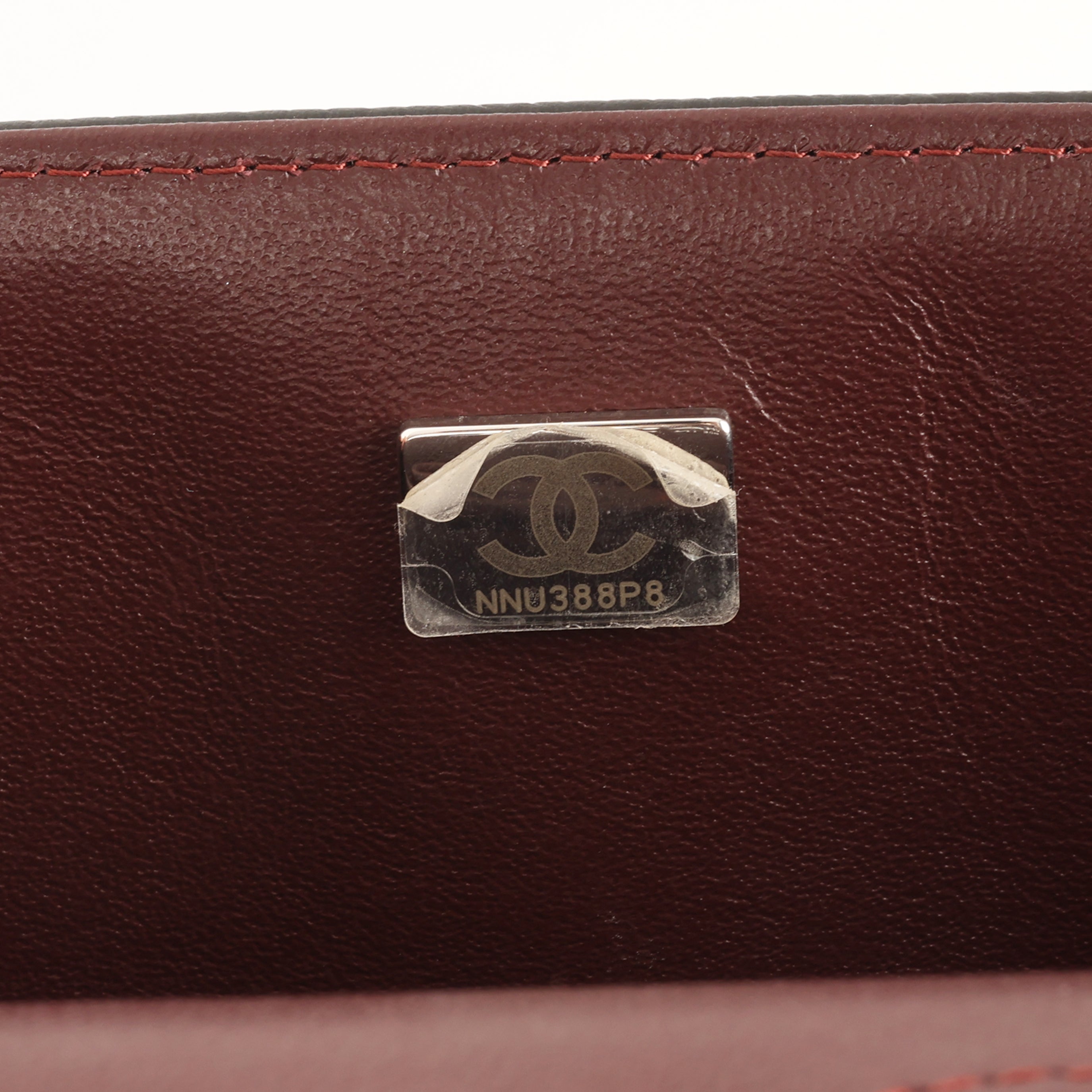 Medium Classic Flap