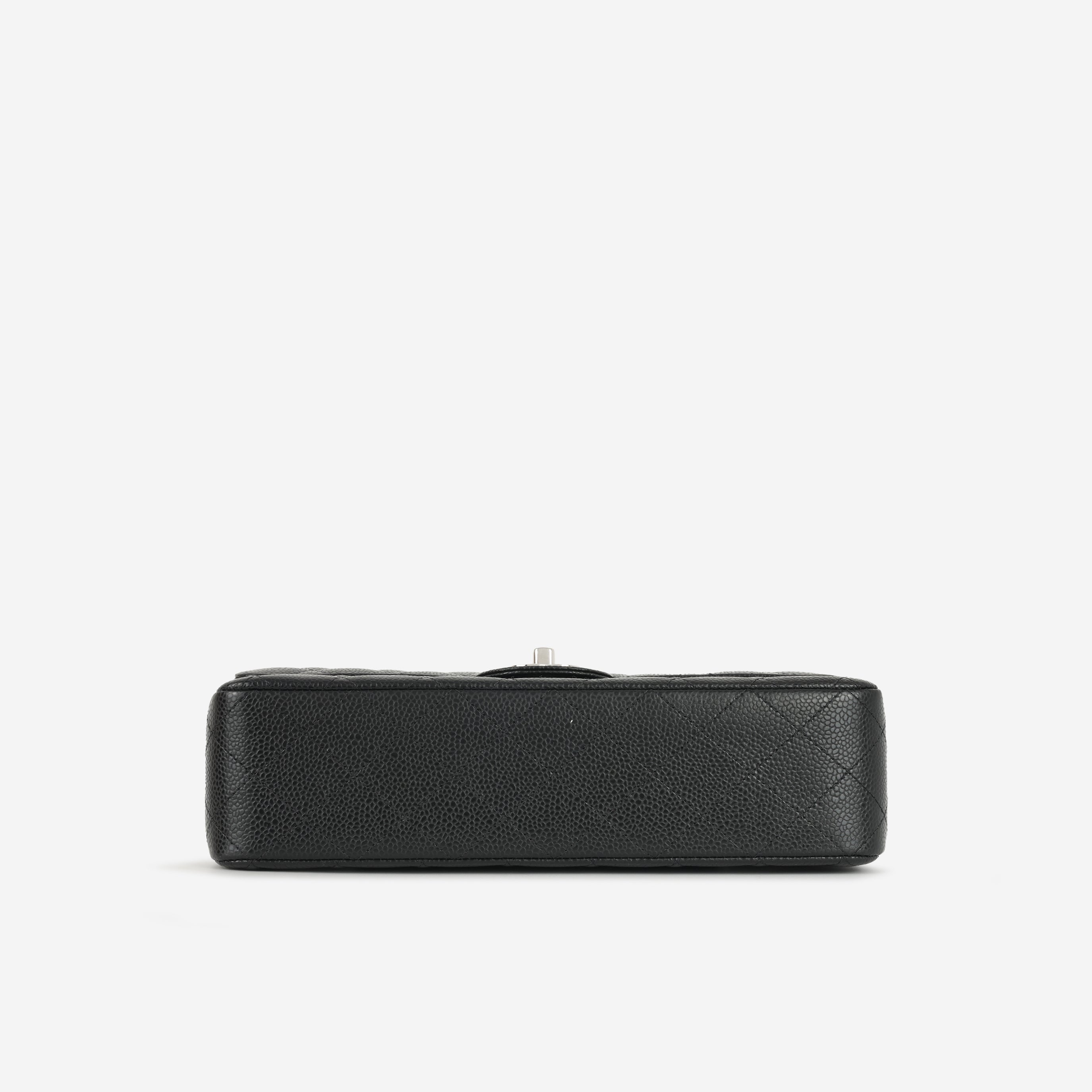 Medium Classic Flap