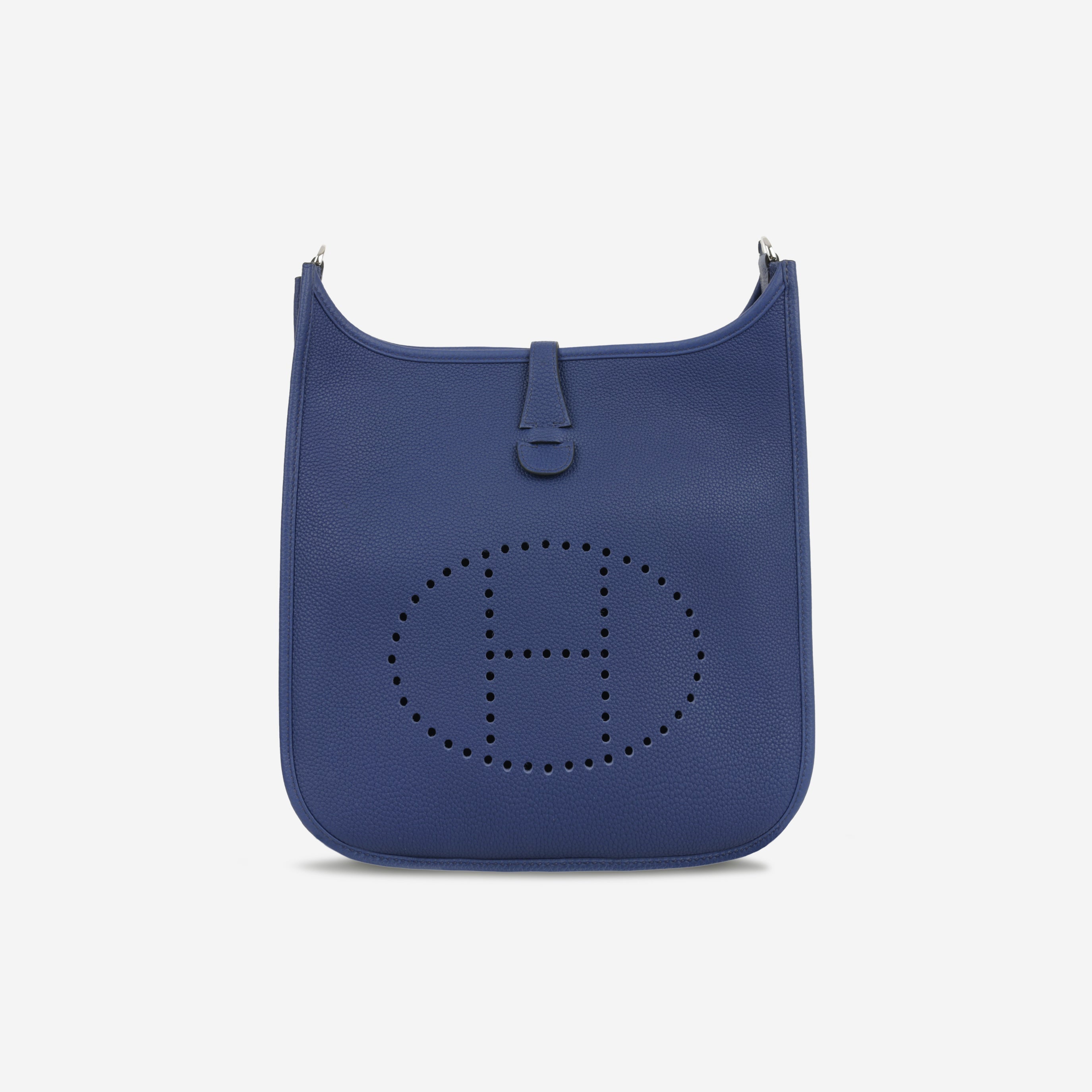 Evelyne PM