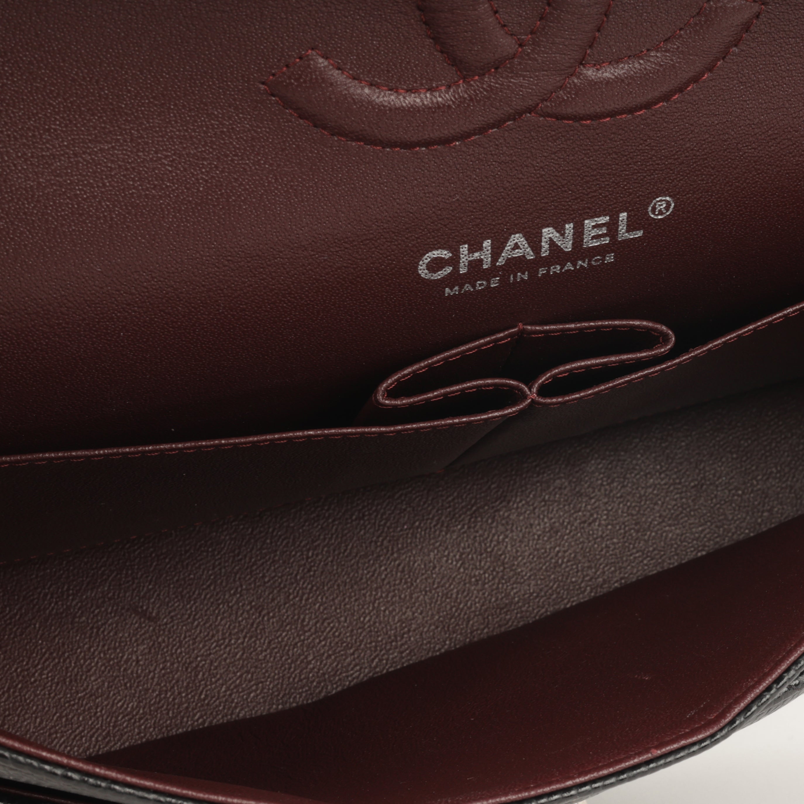 Medium Classic Flap