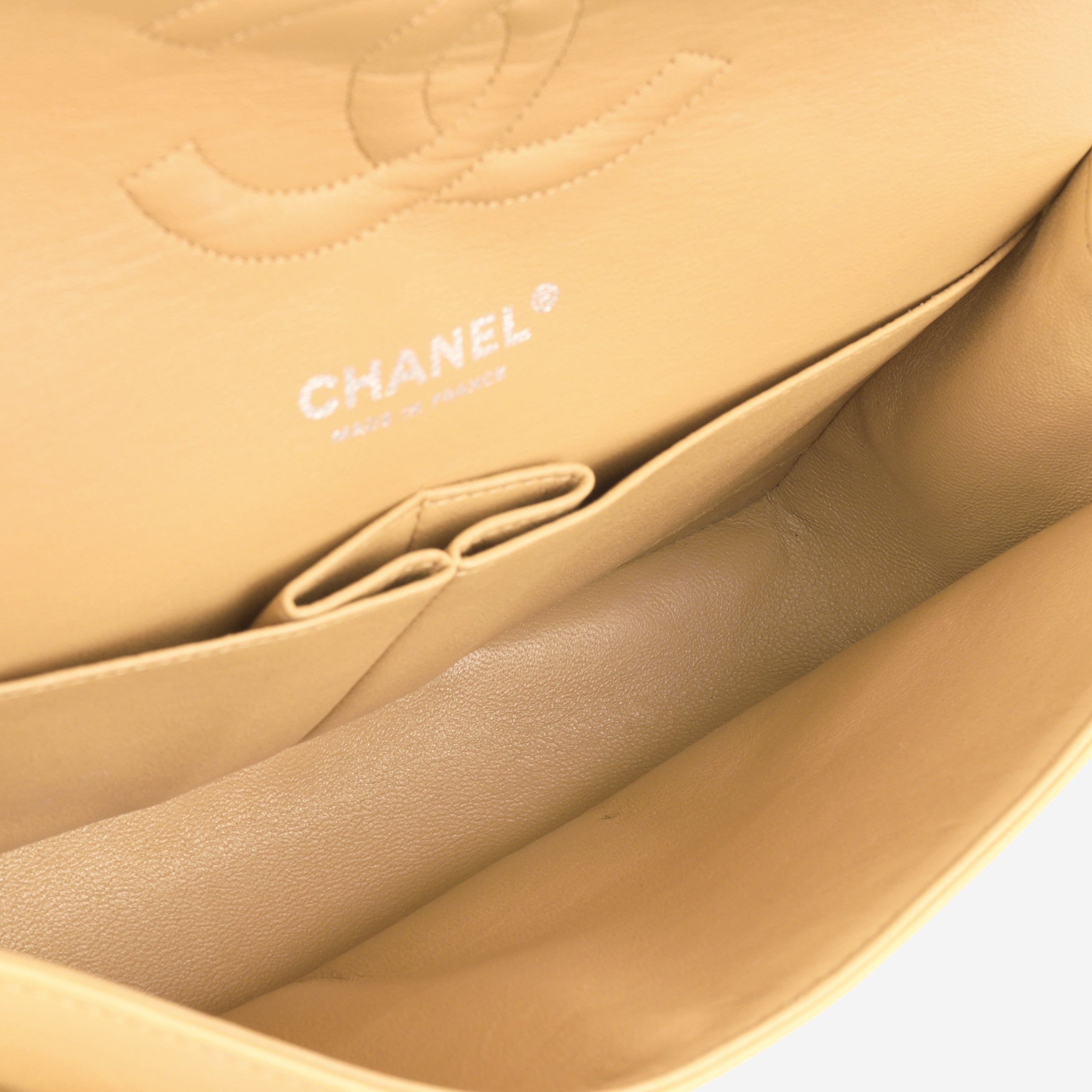 Vintage Medium Classic Flap