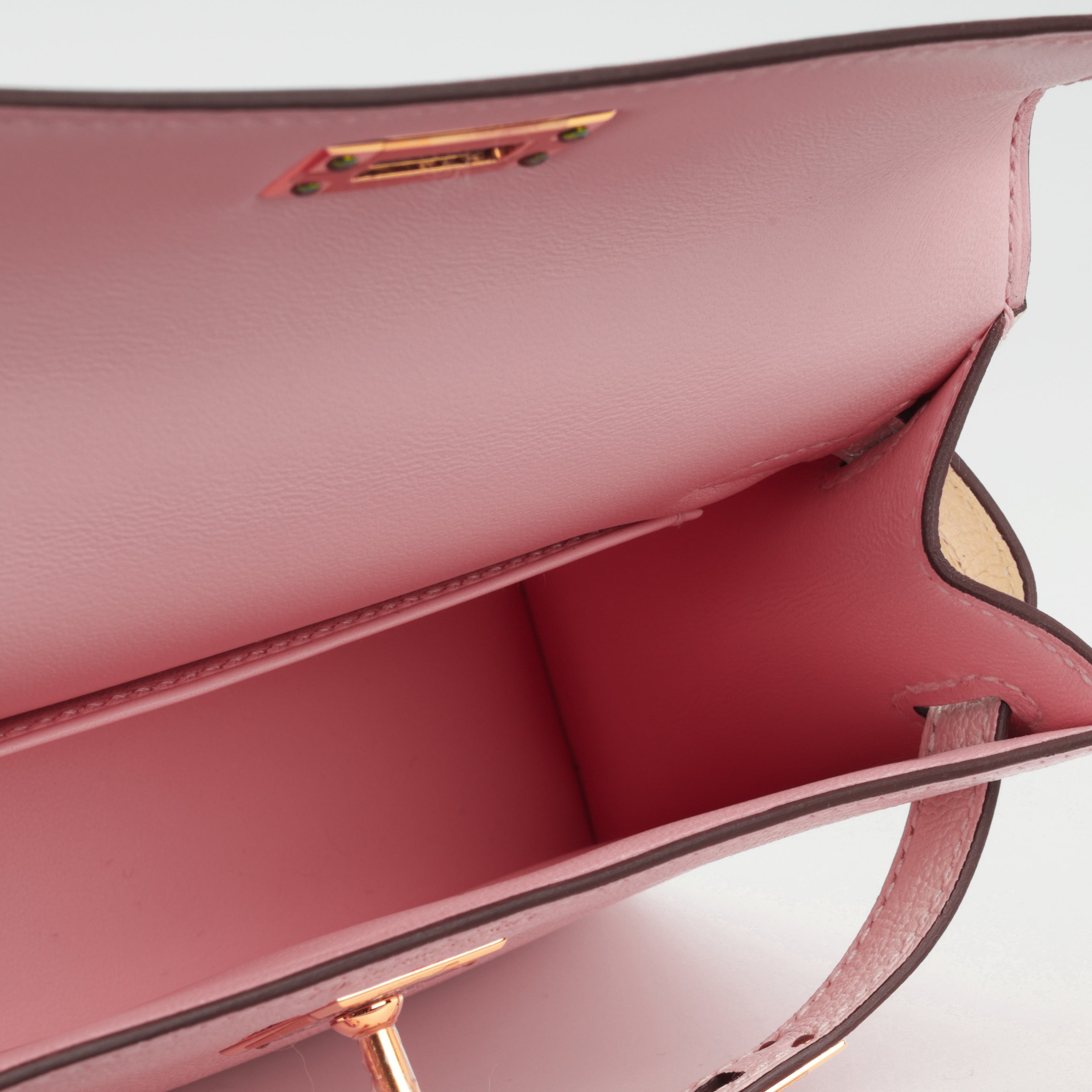 HSS Kelly 20 - Rose Sakura / Craie Chevre Mysore | Gold Hardware