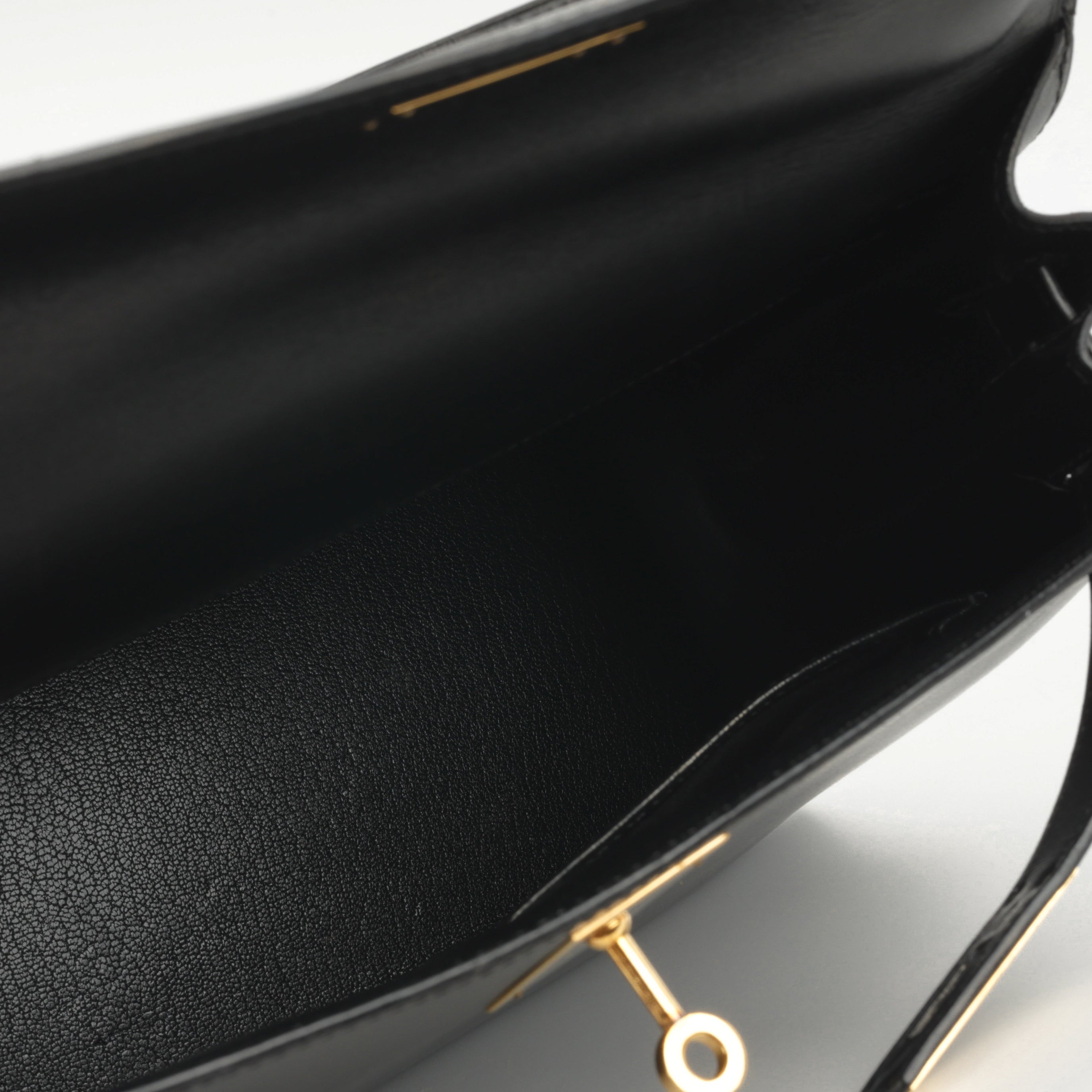 Hermès Vintage Kelly 28 - Black Box Calf | Gold Hardware
