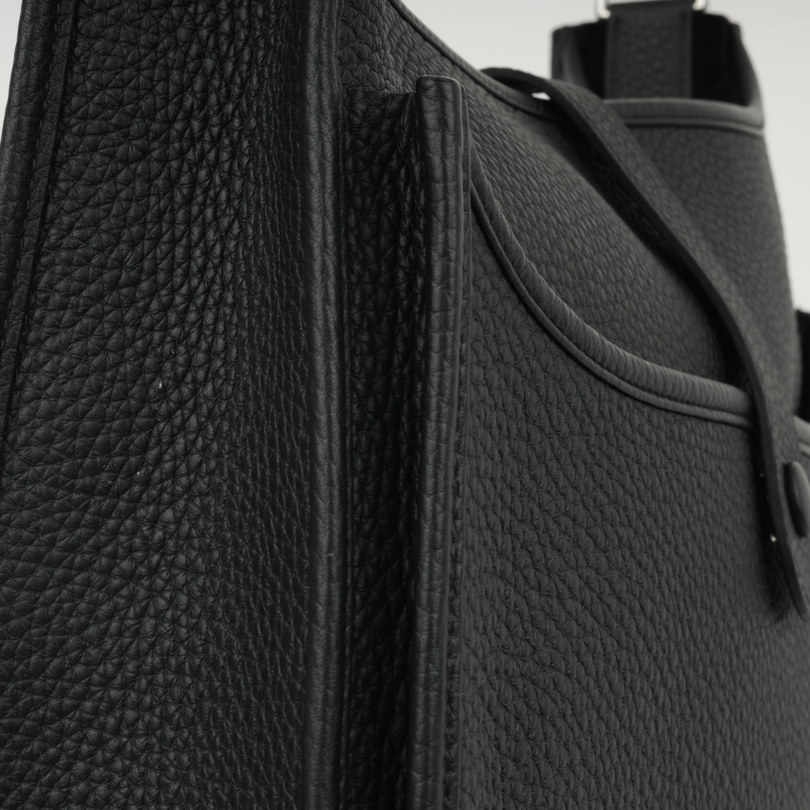 Hermès Evelyne 33 - Black Clemence | Palladium Hardware