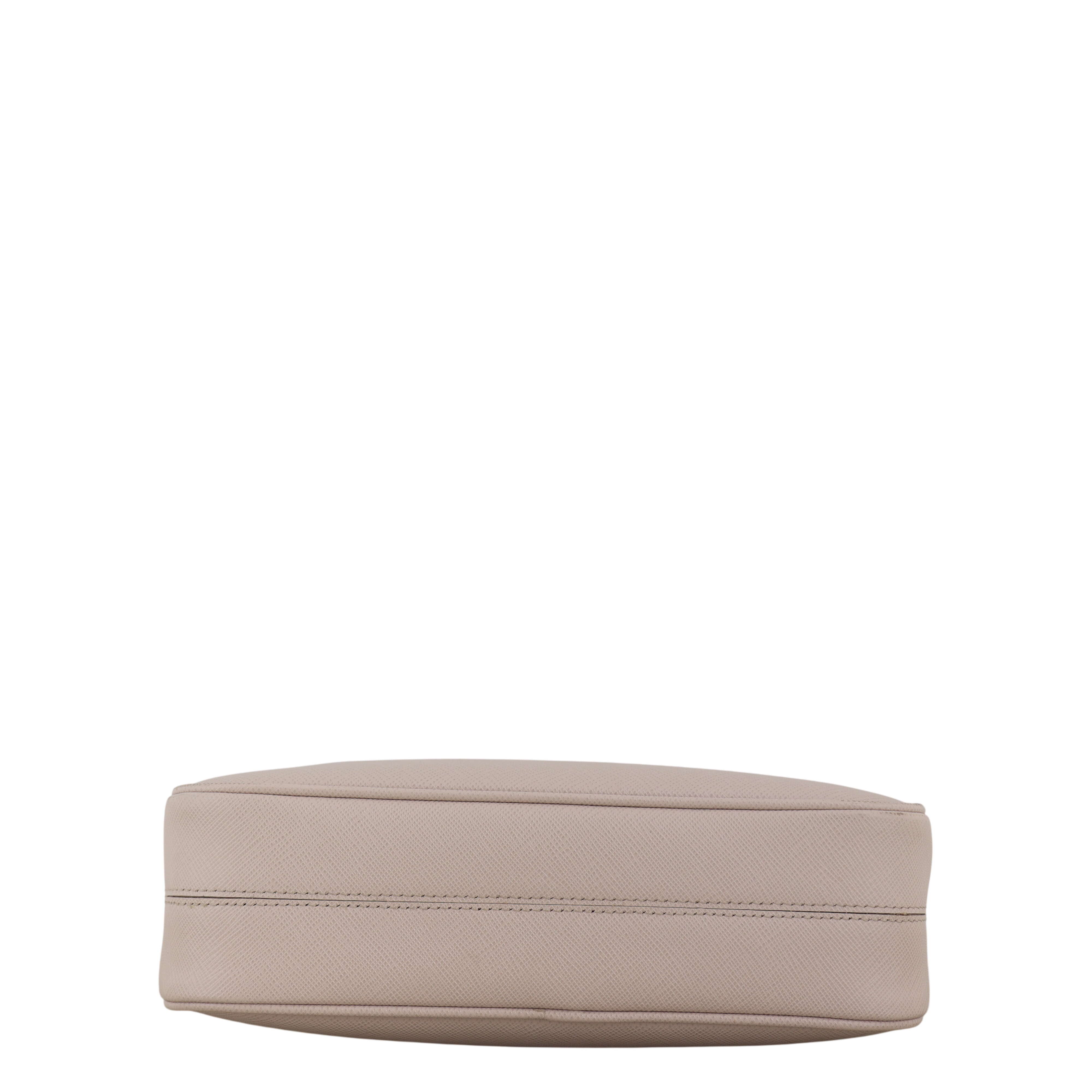 Prada Re-edition 2005 Saffiano Shoulder Bag