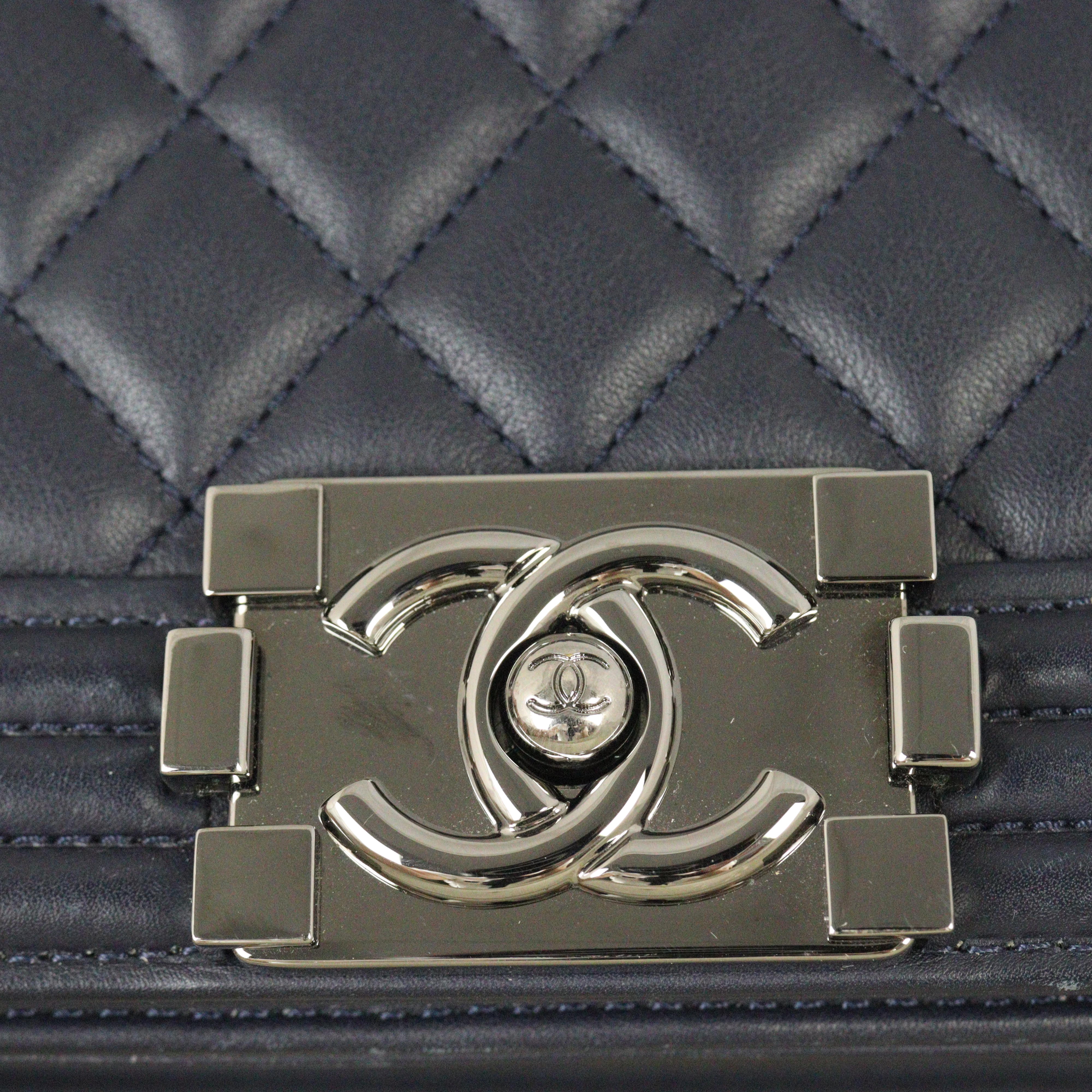 Chanel Boy Old Medium