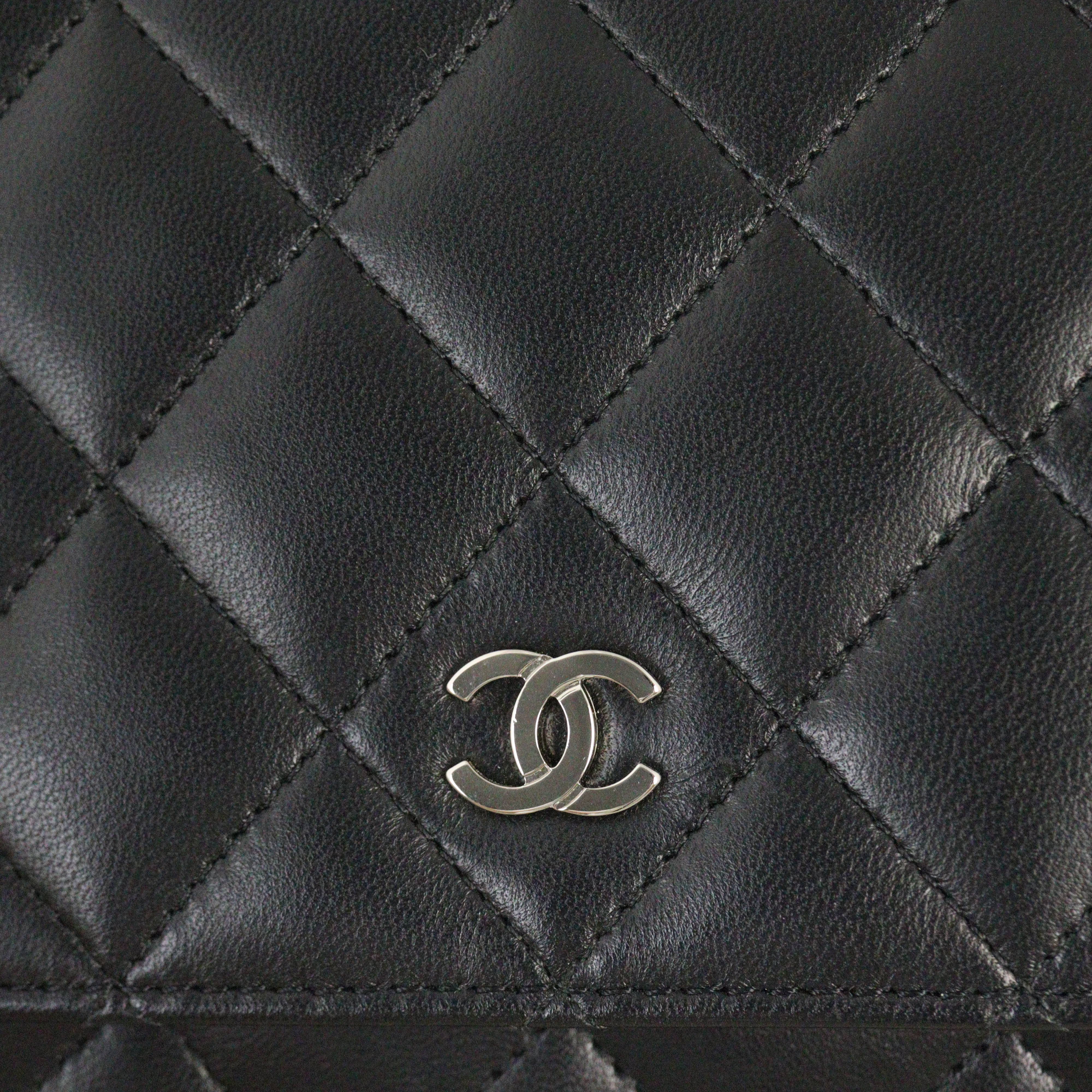Chanel Classic Wallet on Chain