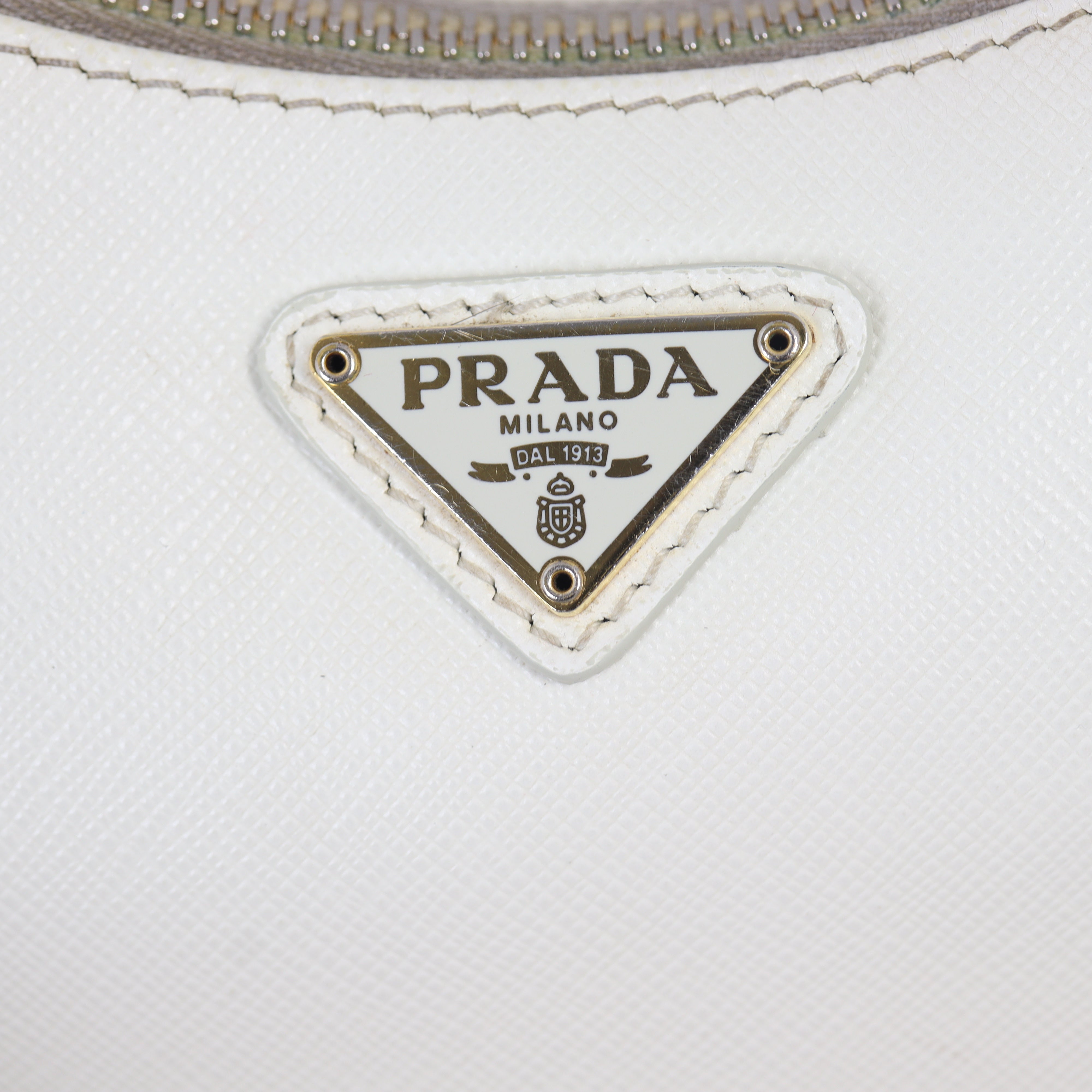 Prada Re-edition 2005 Saffiano Shoulder Bag